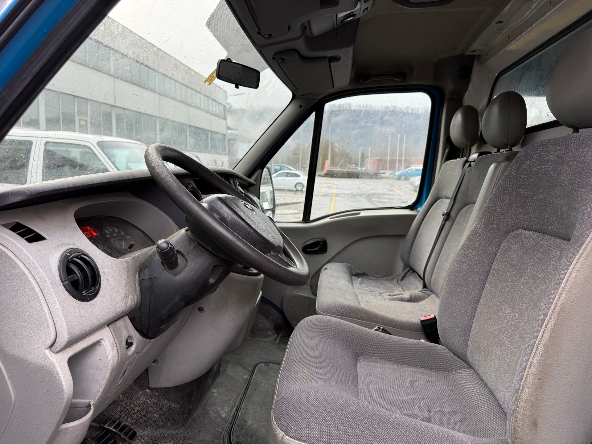 NISSAN Interstar 35 2.5dCi 150 Comfort-image-13