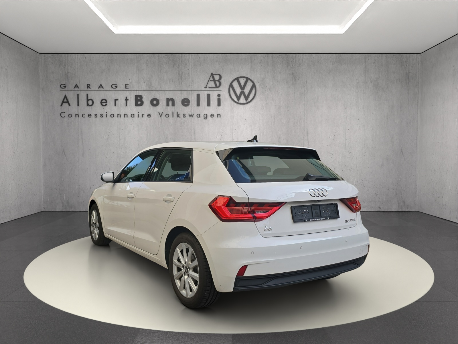 AUDI A1 Sportback 30 TFSI Attraction S-tronic-image-1