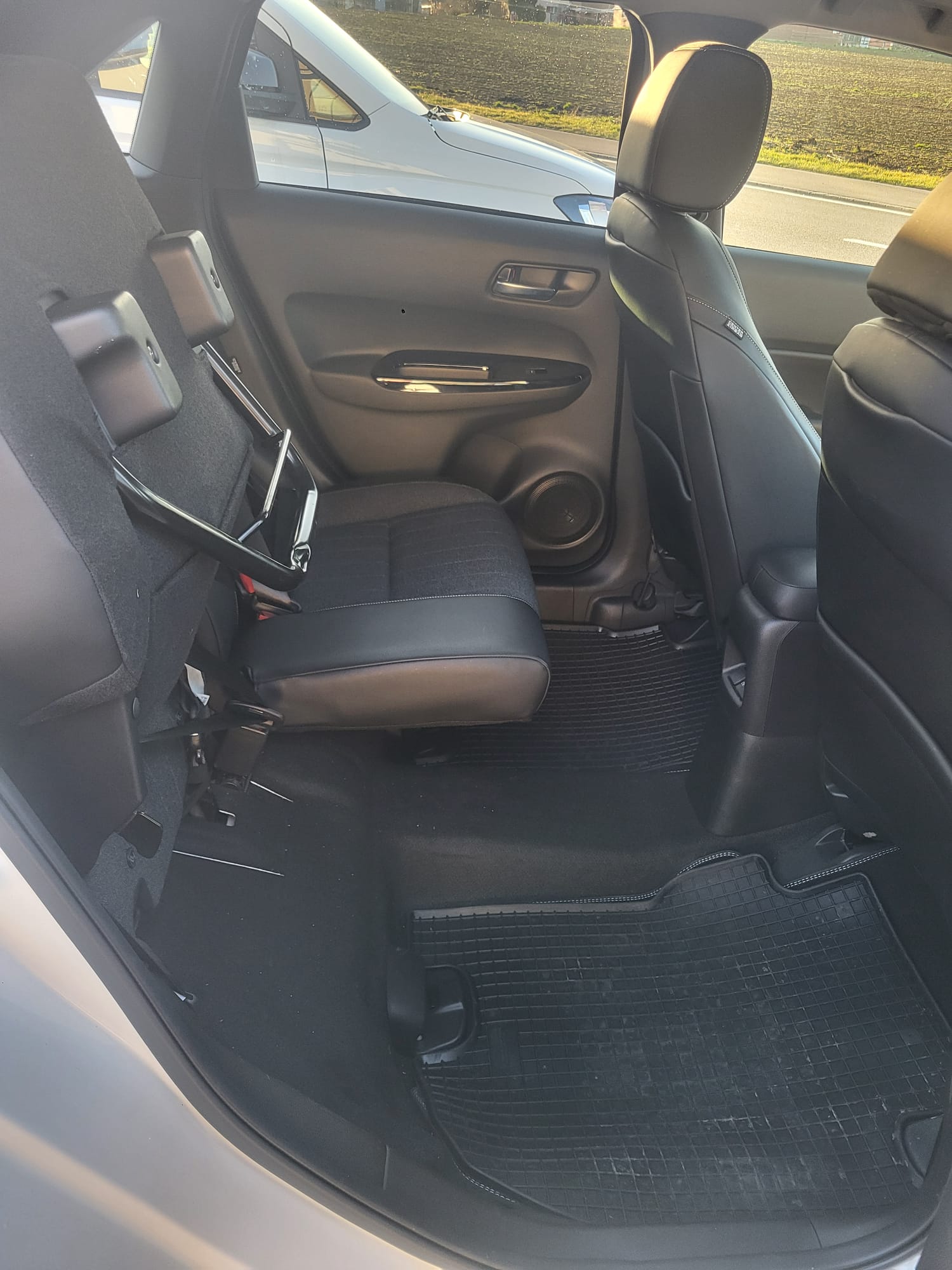 HONDA Jazz 1.5i-MMD Executive E-CVT-image-5