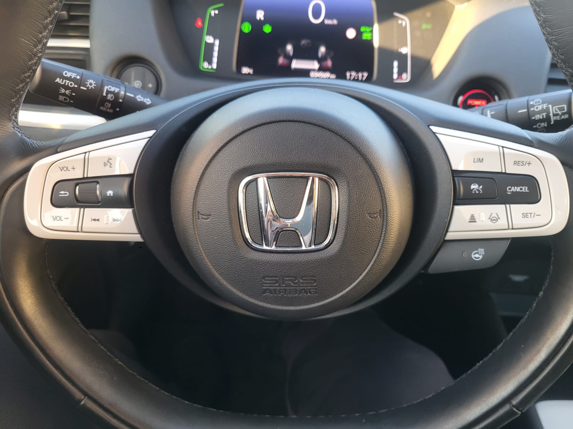 HONDA Jazz 1.5i-MMD Executive E-CVT-image-9