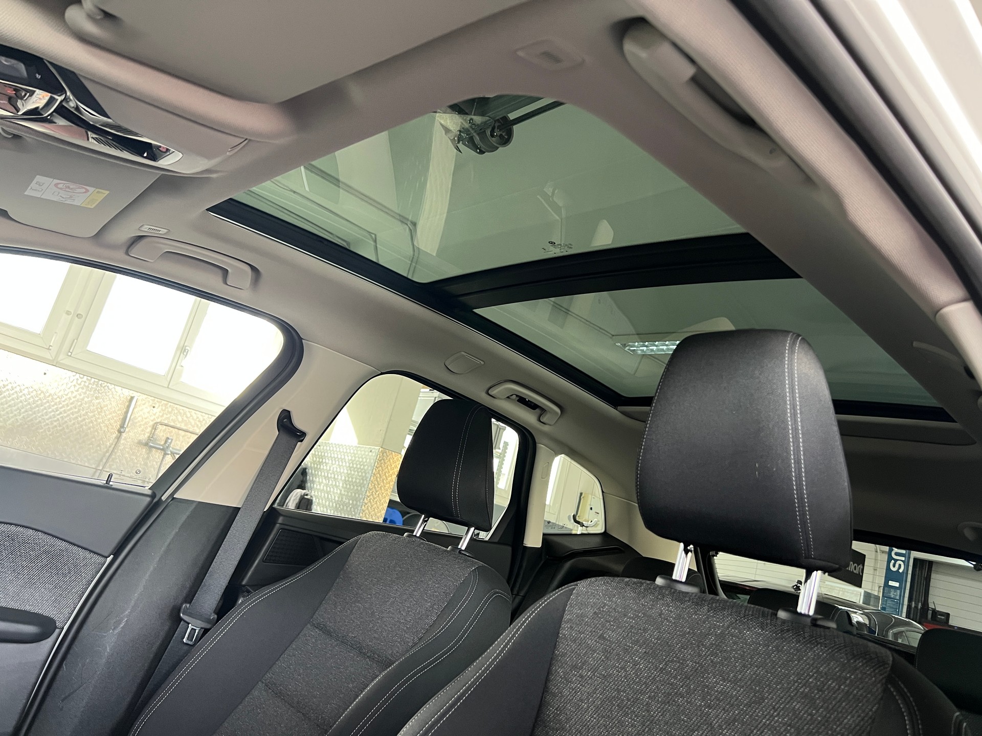 BMW 218d Active Tourer DKG-image-6