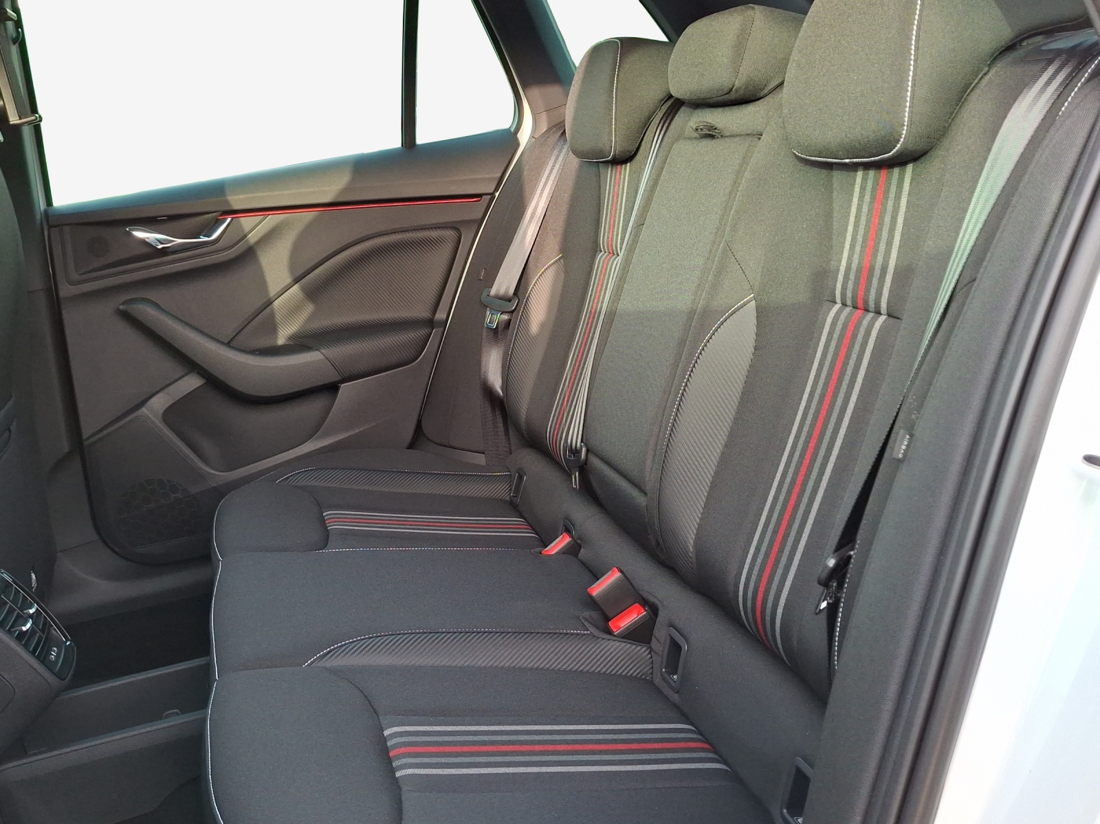 SKODA Kamiq 1.5 TSI Monte Carlo DSG-image-11