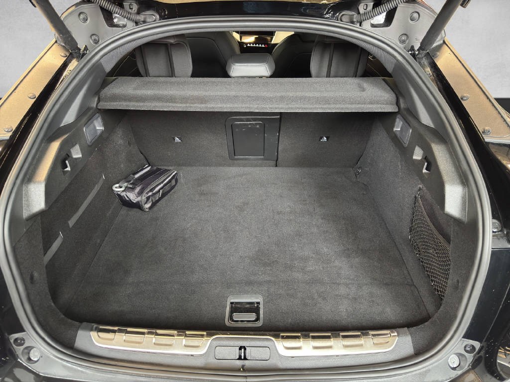 PEUGEOT 408 1.6 PHEV 180 GT-image-2