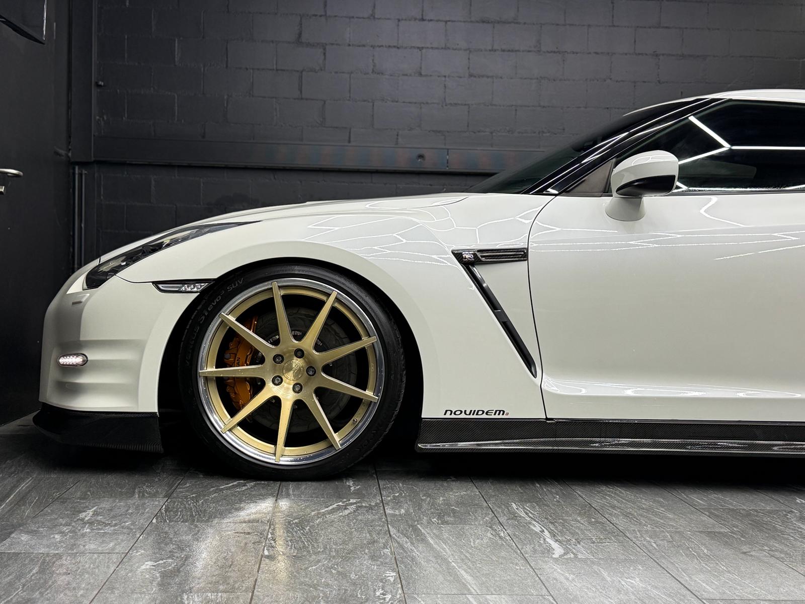 NISSAN GT-R 3.8 V6 Biturbo Black Edition-image-7
