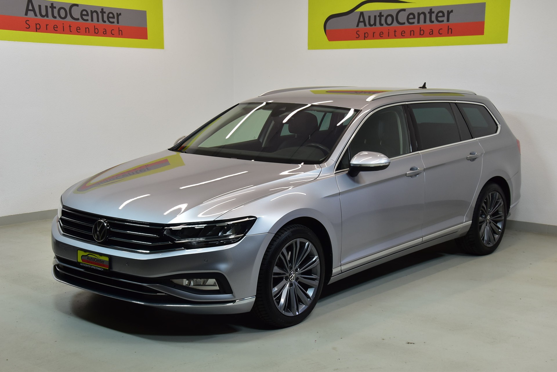 VW Passat 2.0 TDI BMT Elegance DSG-image-1