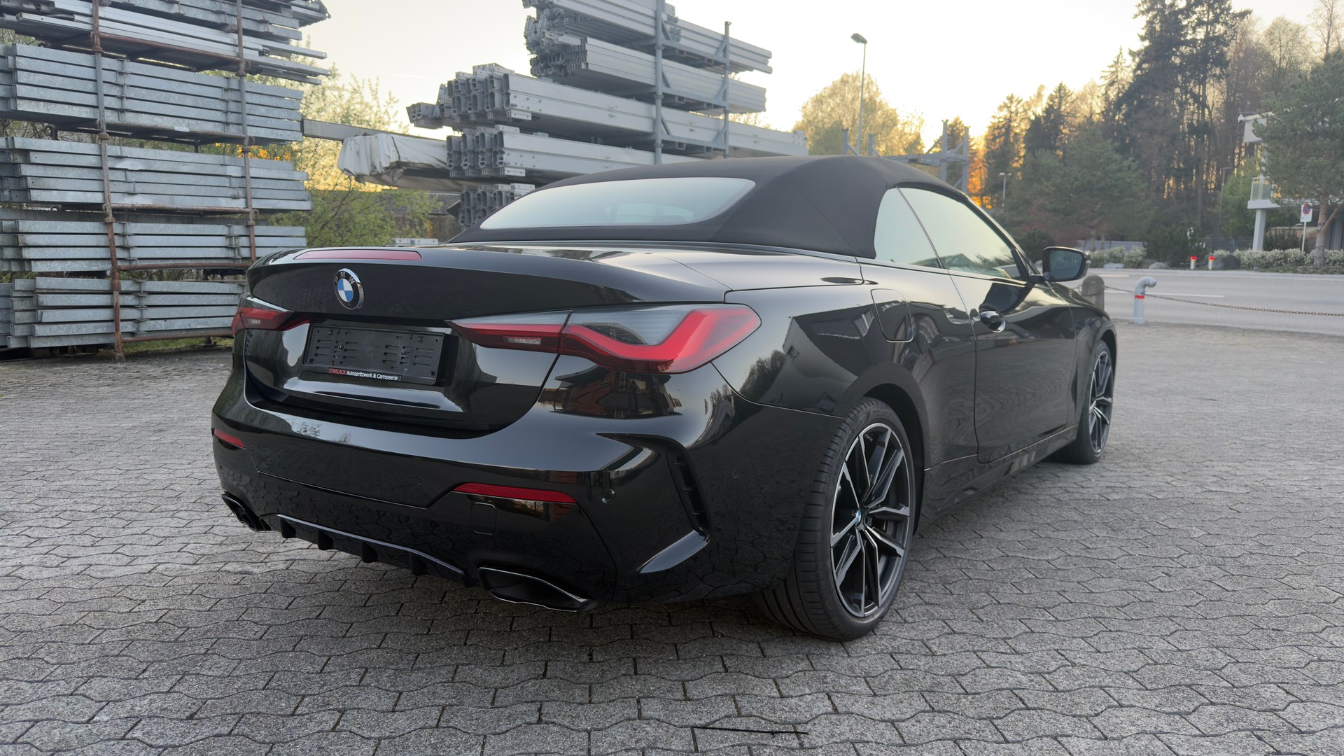 BMW M440i xDrive 48V Cabriolet Steptronic-image-4