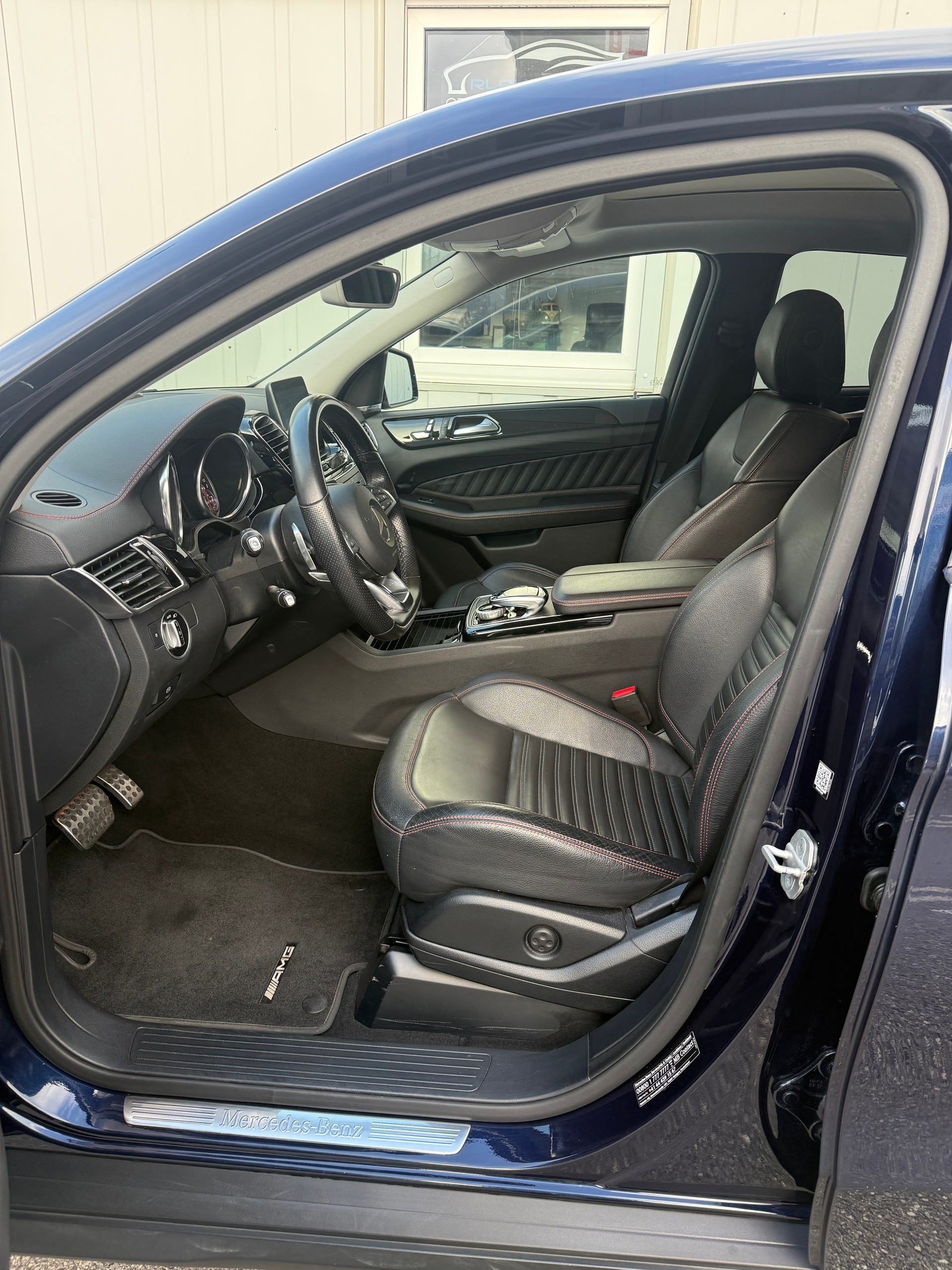 MERCEDES-BENZ GLE Coupé 450 AMG 4Matic 9G-Tronic-image-12