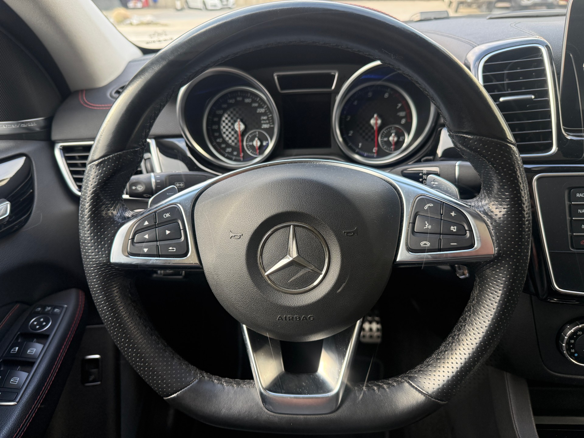 MERCEDES-BENZ GLE Coupé 450 AMG 4Matic 9G-Tronic-image-19