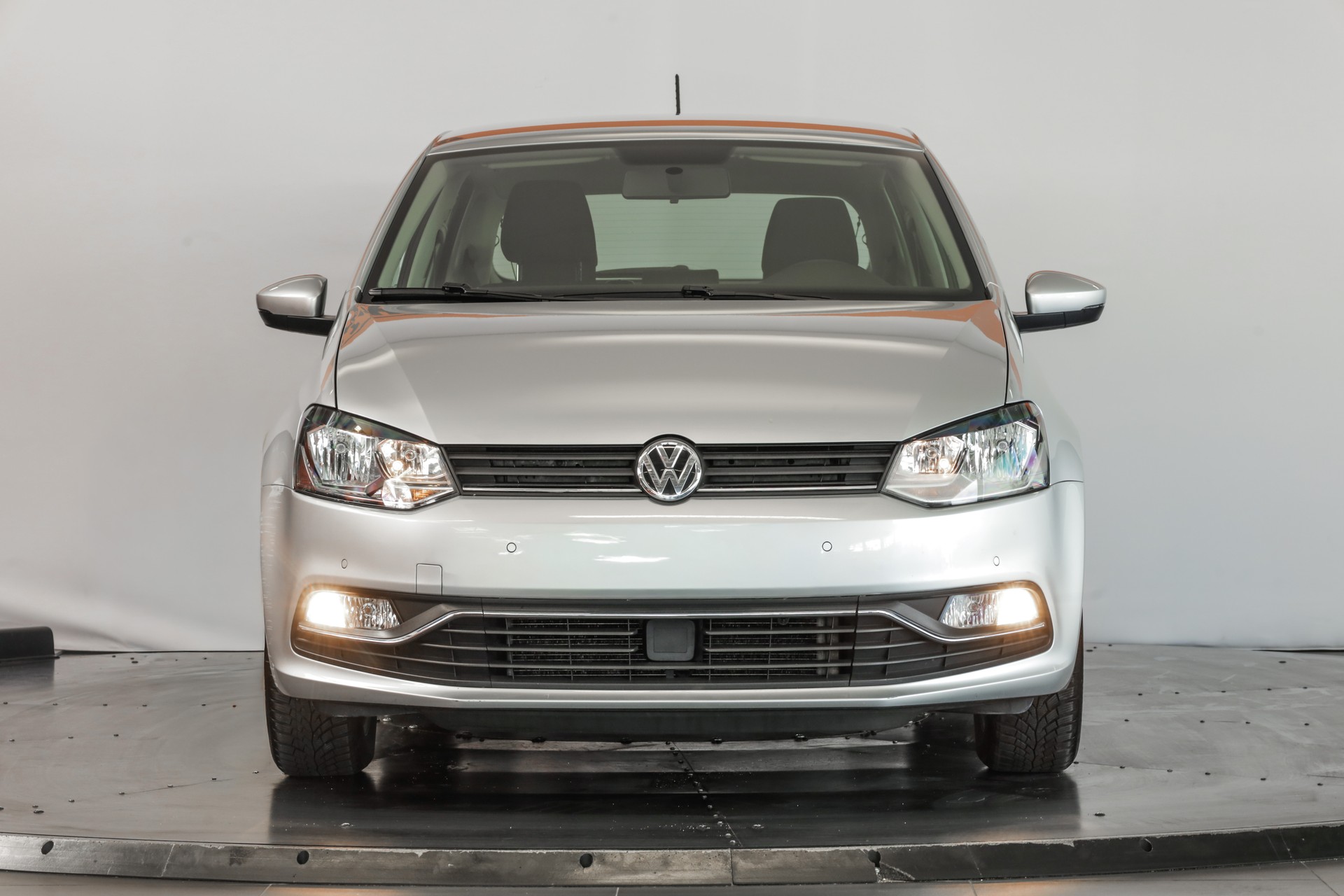 VW Polo 1.0 BMT Comfortline-image-1