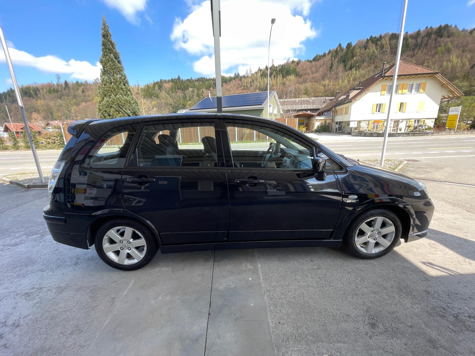 SUZUKI Liana 1.6 16V Sport Limited Edition 4WD Automatic-image-3