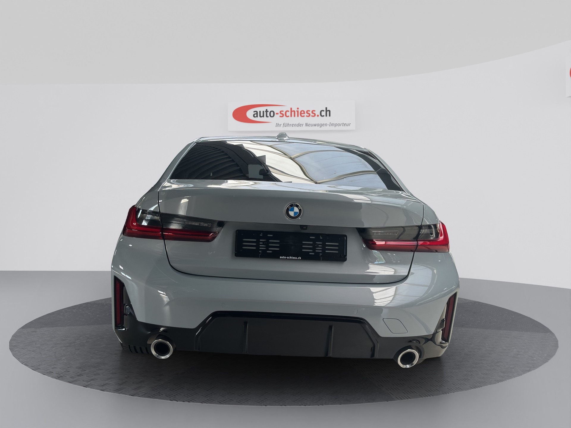 BMW 320d xDrive M Sport Steptronic-image-3
