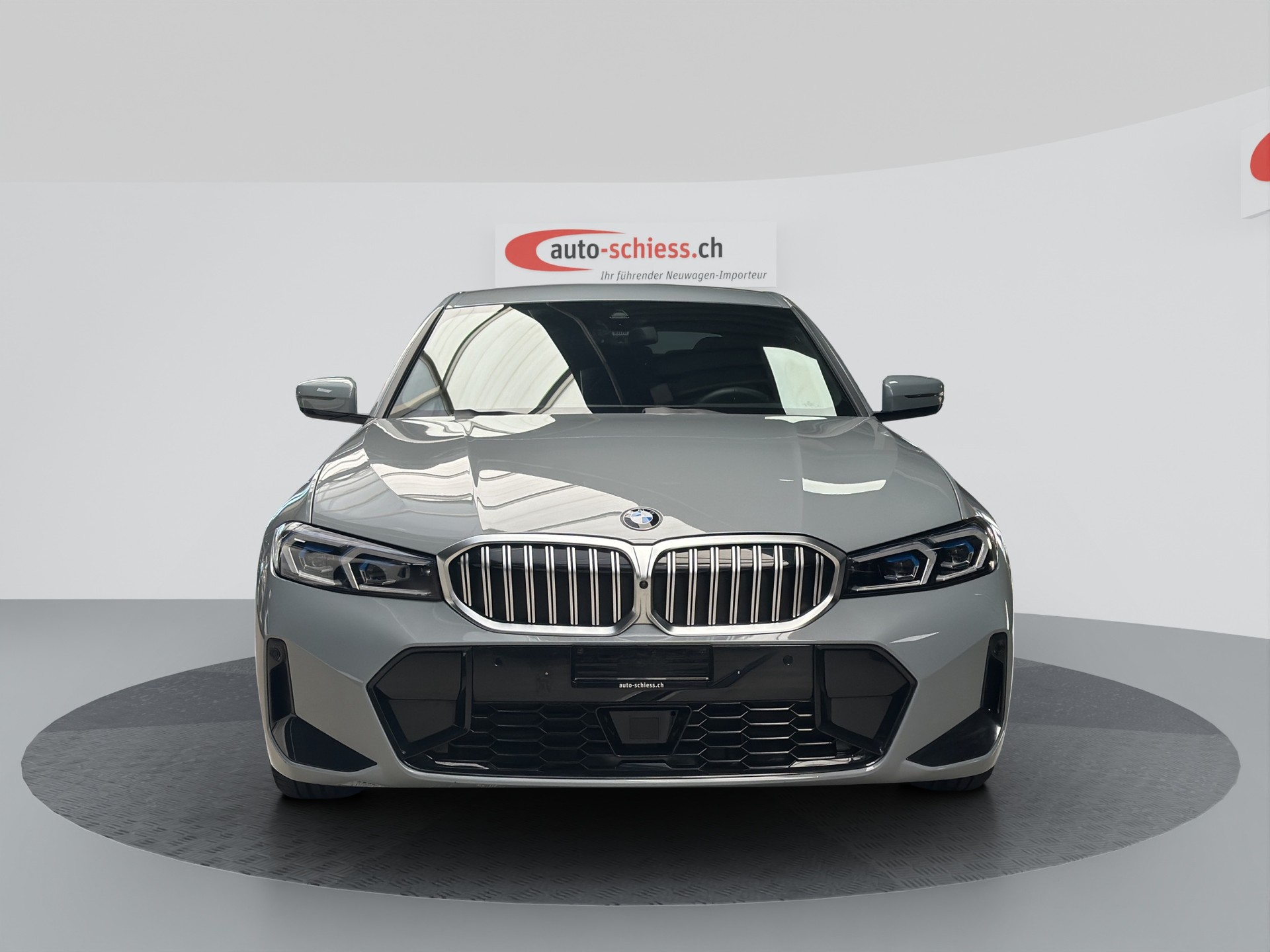 BMW 320d xDrive M Sport Steptronic-image-1