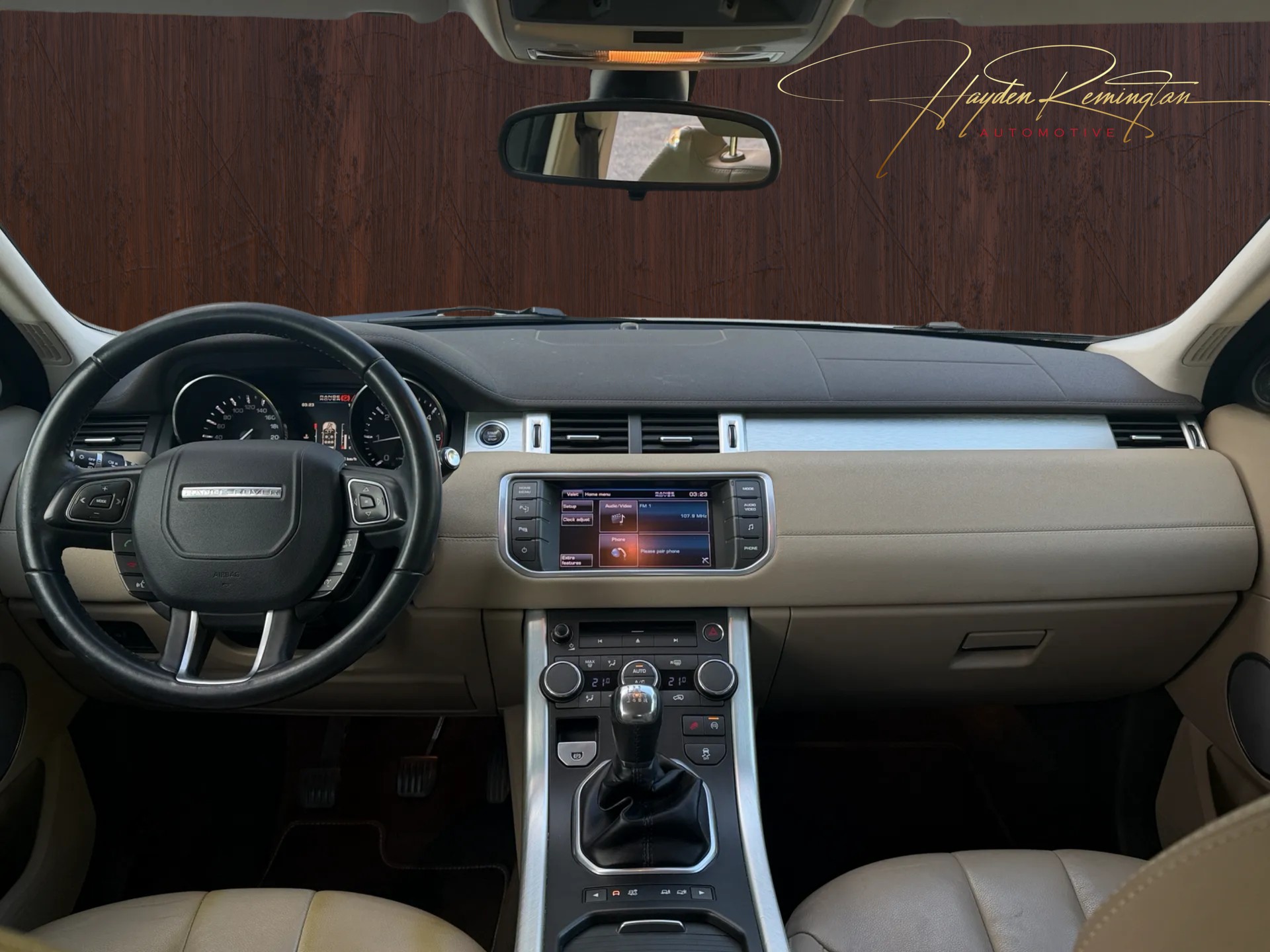 LAND ROVER Range Rover Evoque 2.2 SD4 Pure-image-6