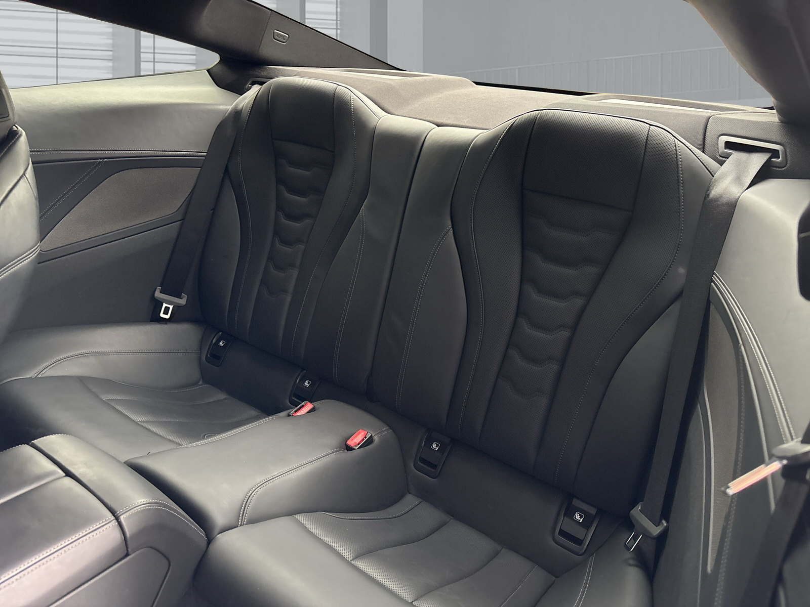 BMW M850i xDrive Steptronic-image-12