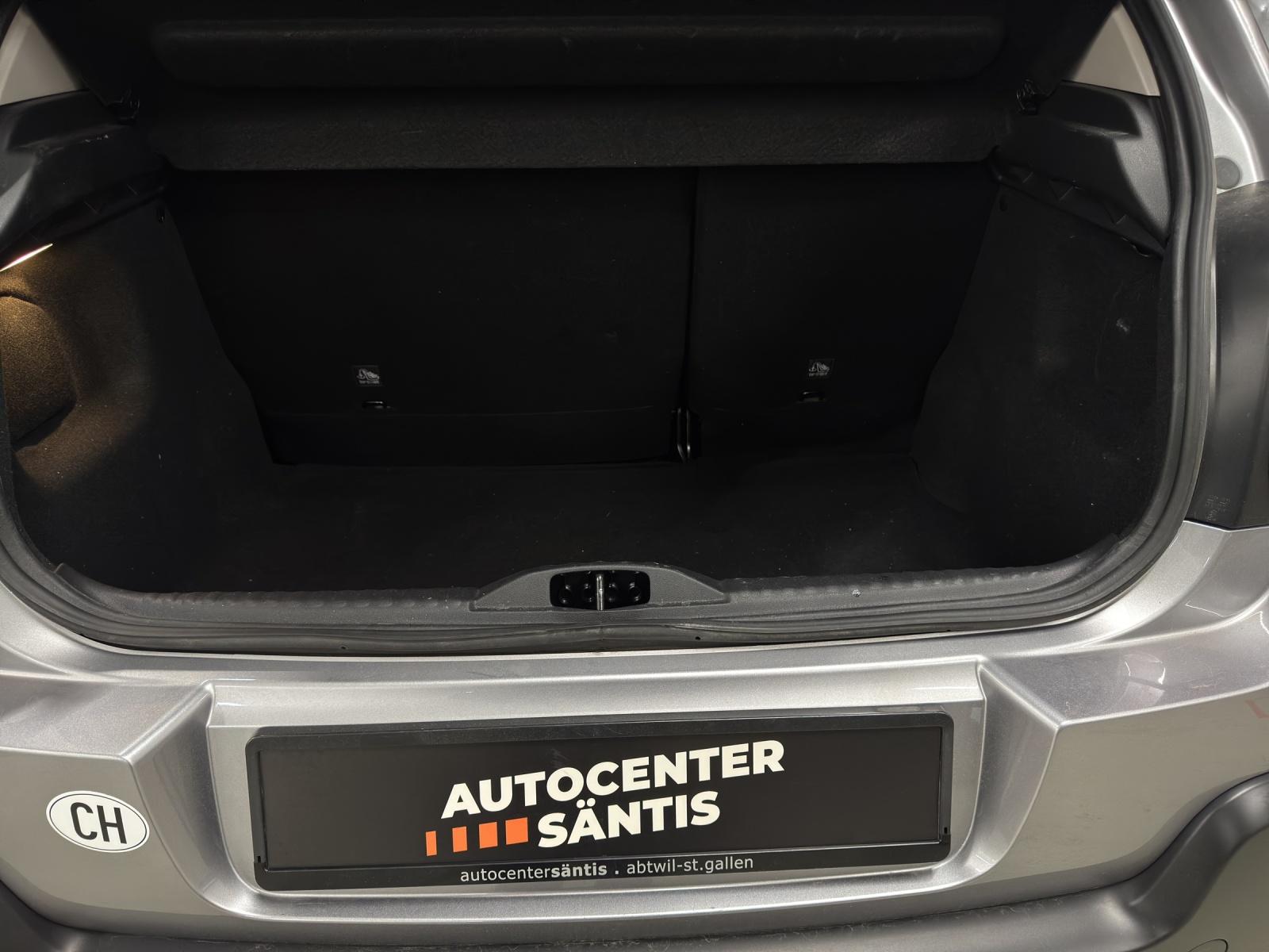 CITROEN C3 1.2 PureTech Shine-image-16