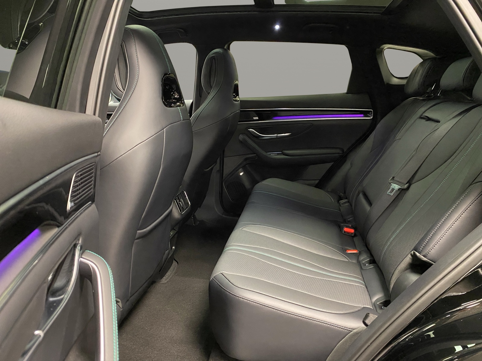 BYD Seal U DM-i Design AWD-image-13