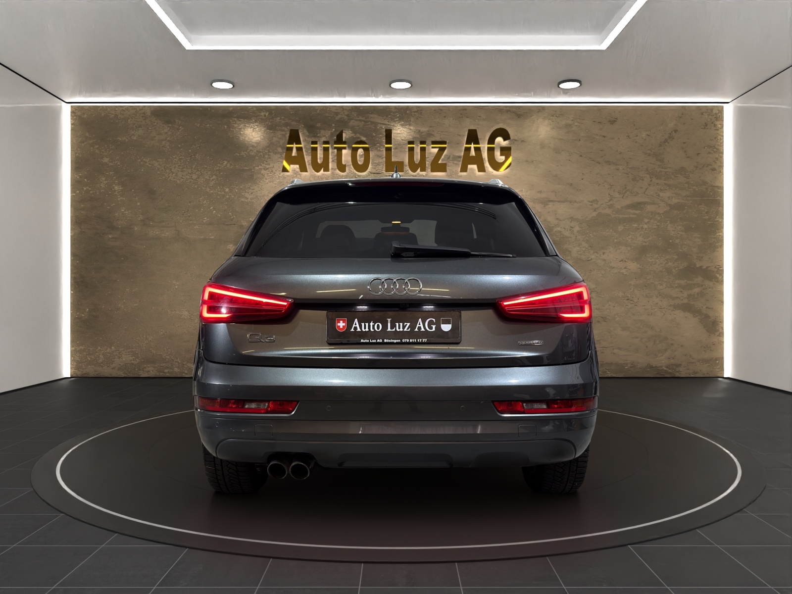 AUDI Q3 2.0 TFSI sport quattro S-tronic-showroom-element-2