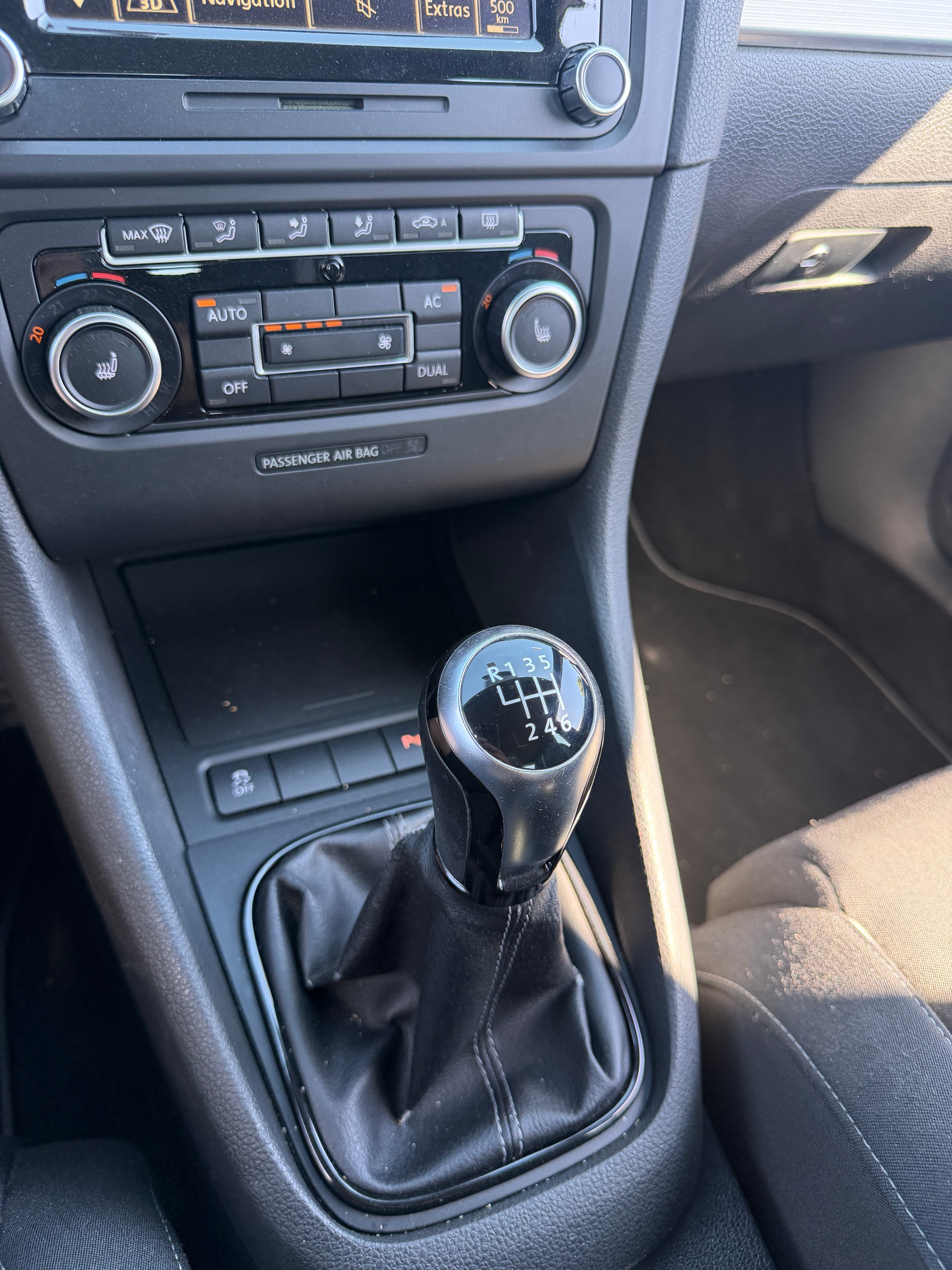 VW Golf 2.0 TSI R 4Motion-image-11
