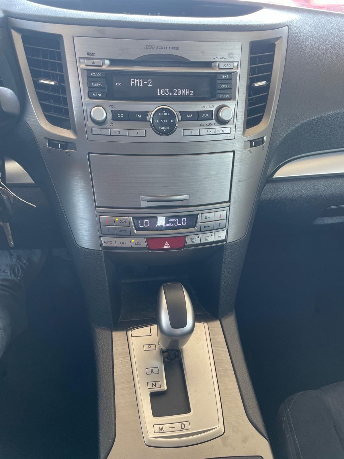 SUBARU Outback 2.5i Limited AWD Lineartronic-image-12
