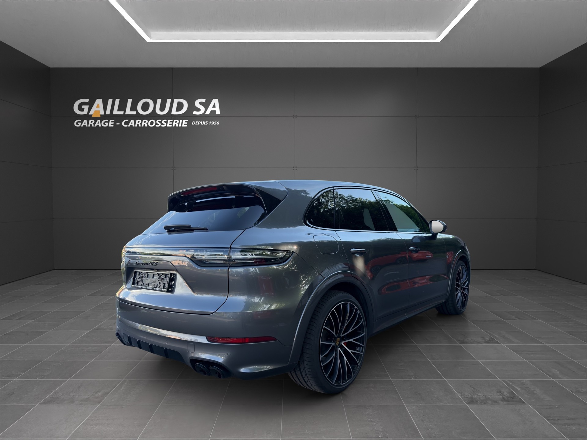 PORSCHE Cayenne GTS-showroom-element-3