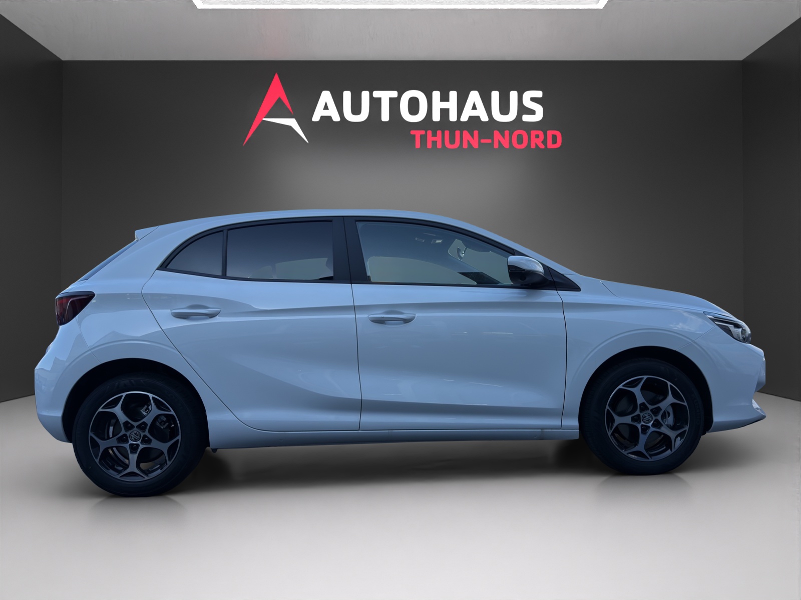 MG 3 1.5 Hybrid Luxury-image-1