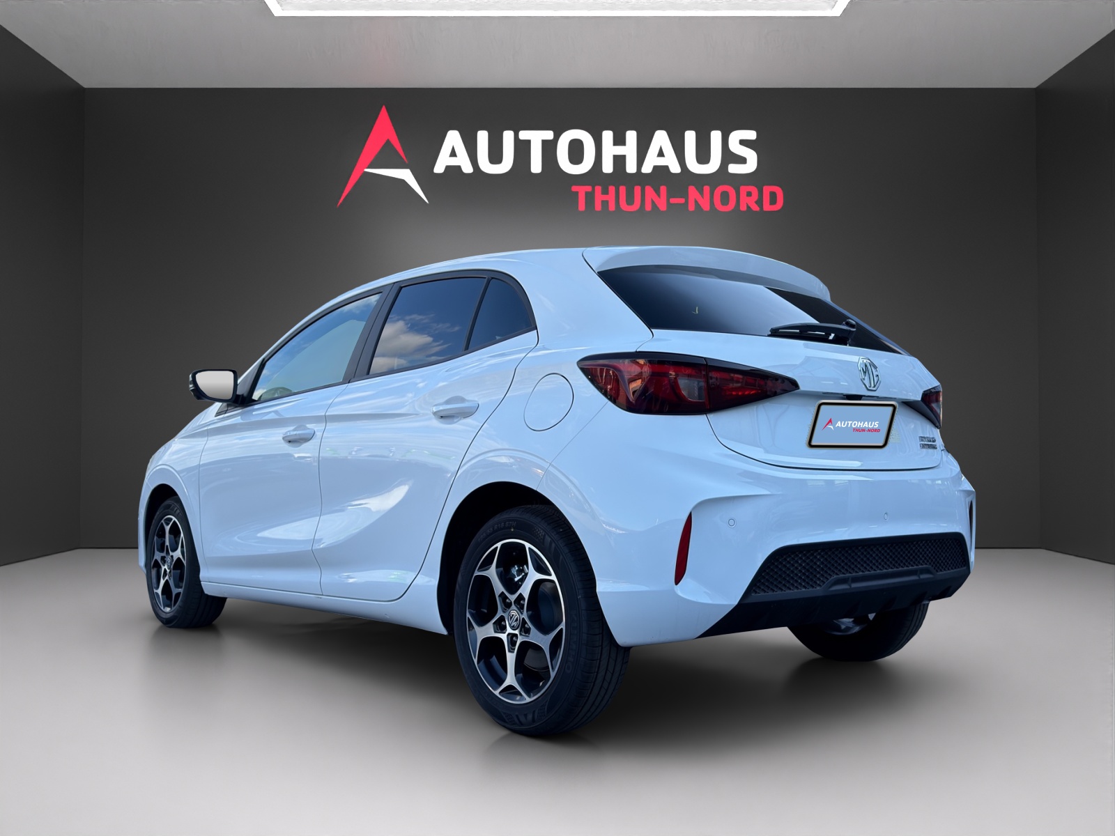 MG 3 1.5 Hybrid Luxury-image-2