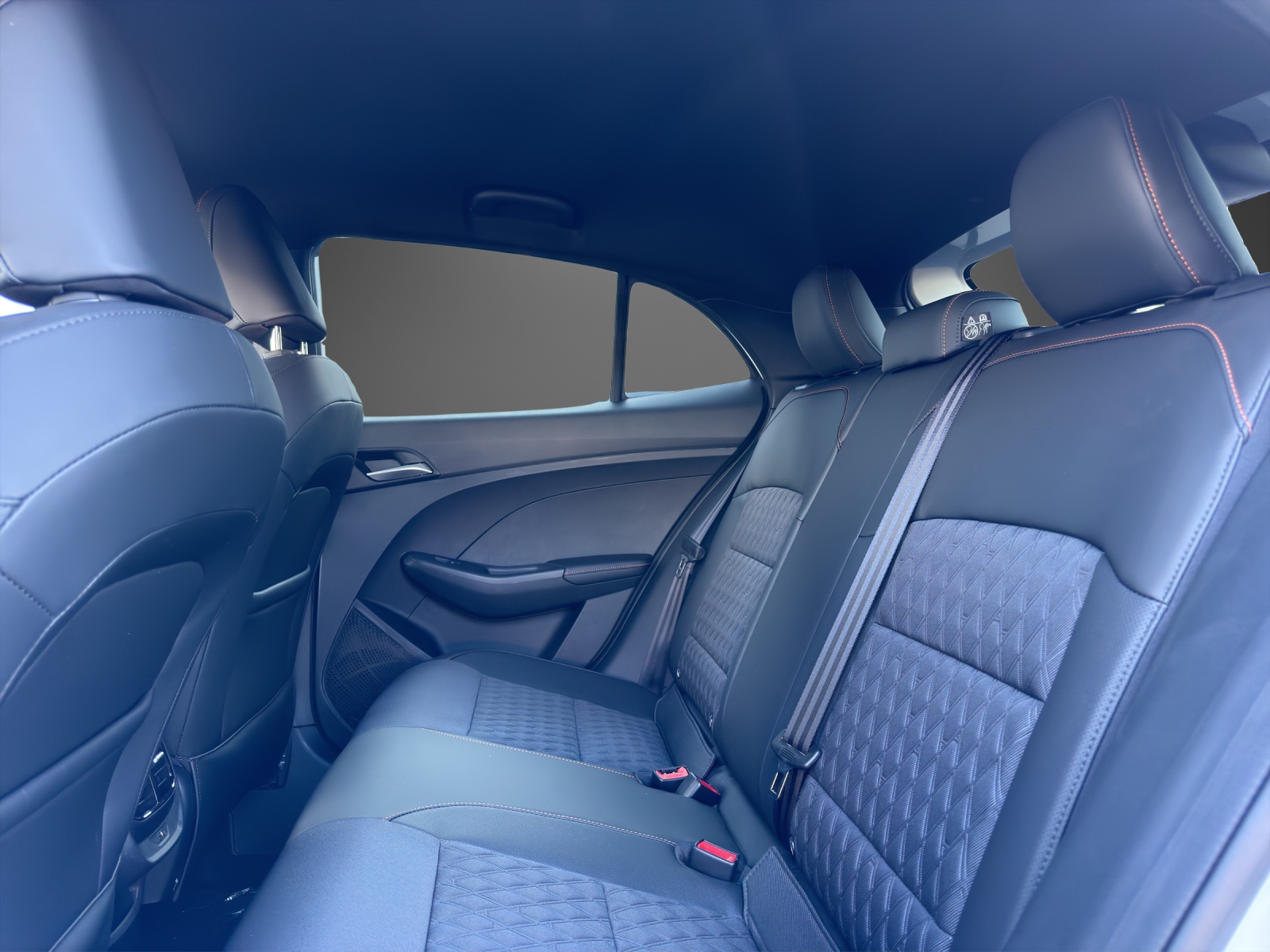 MG 3 1.5 Hybrid Luxury-image-9