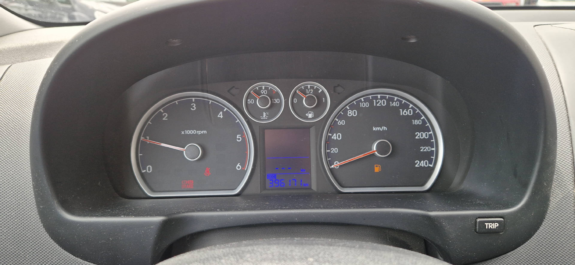 HYUNDAI i30 1.6 CRDi Style-image-10