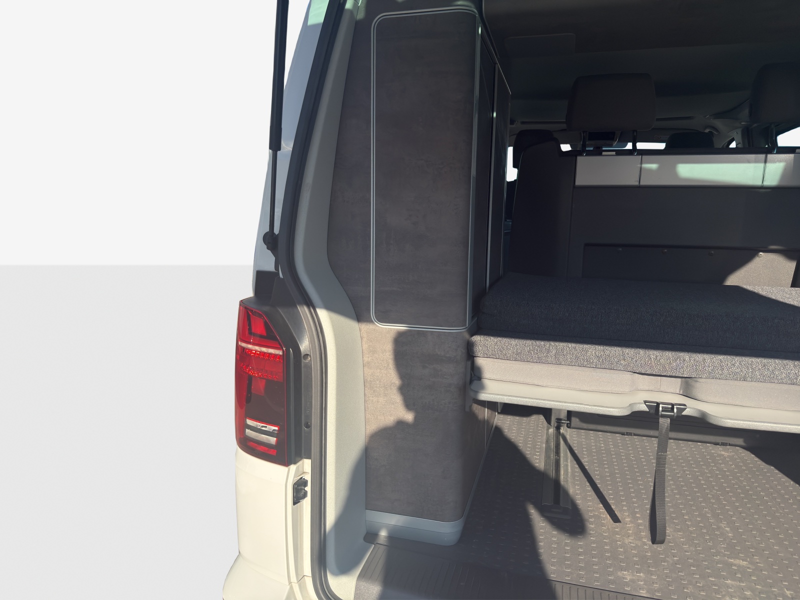 VW T6.1 California 2.0 TDI Ocean Liberty-image-13