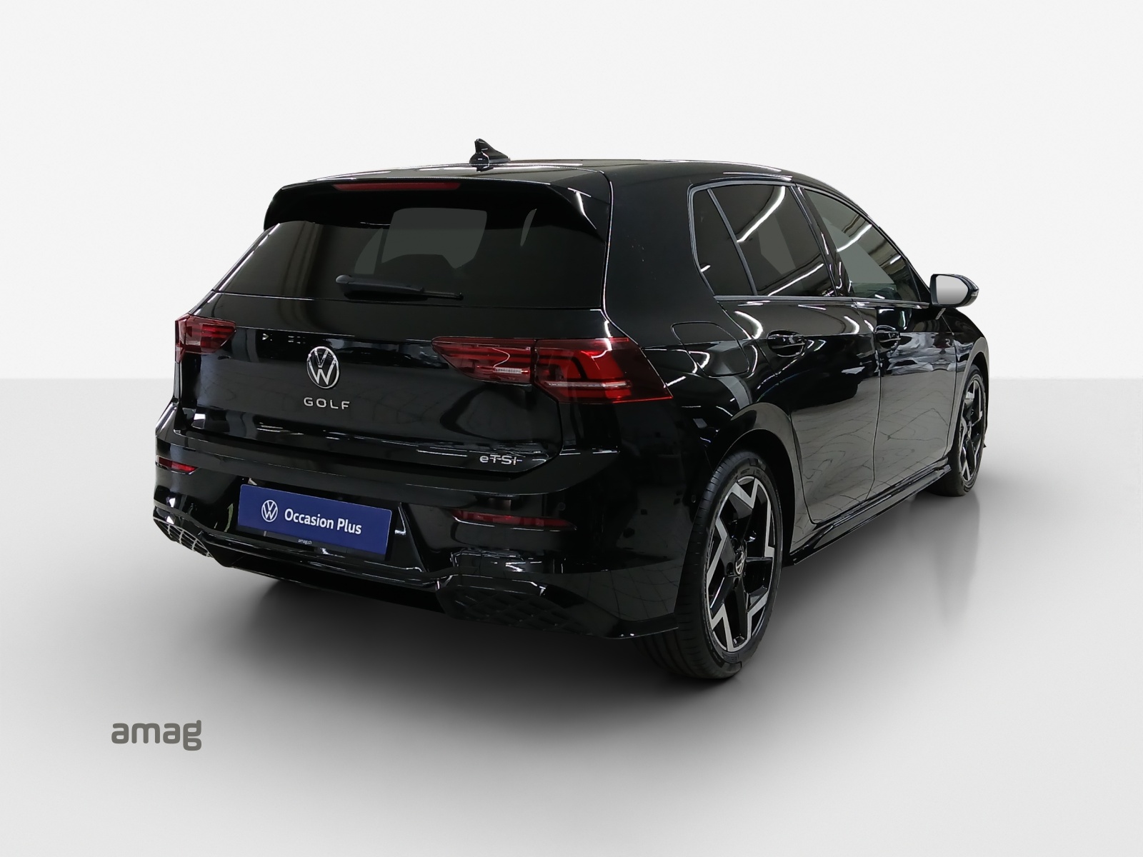 VW Golf 1.5 e TSI mHEV R-Line DSG-image-4
