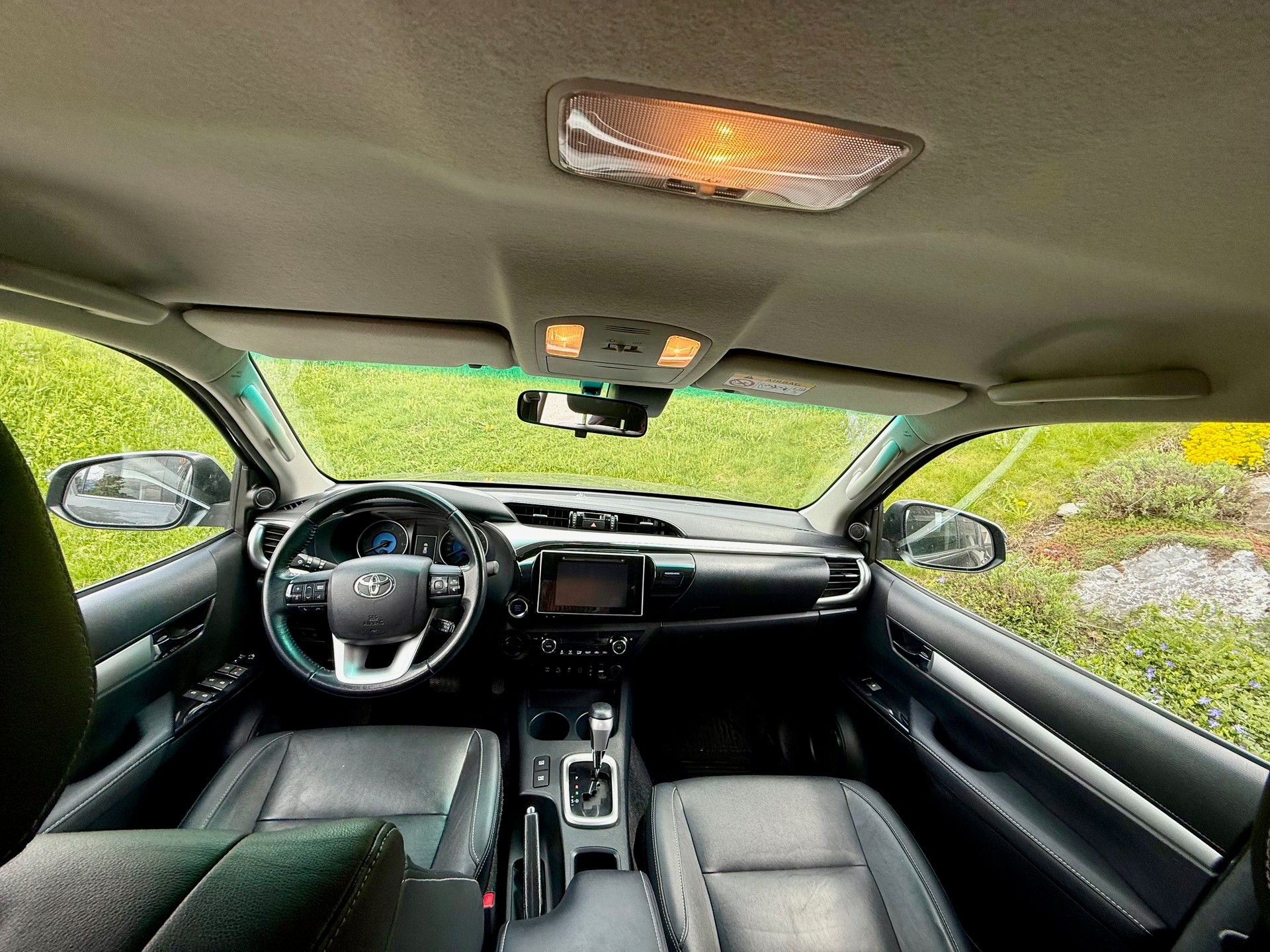 TOYOTA 2.4 D-4D 170 Sol Premium-image-5