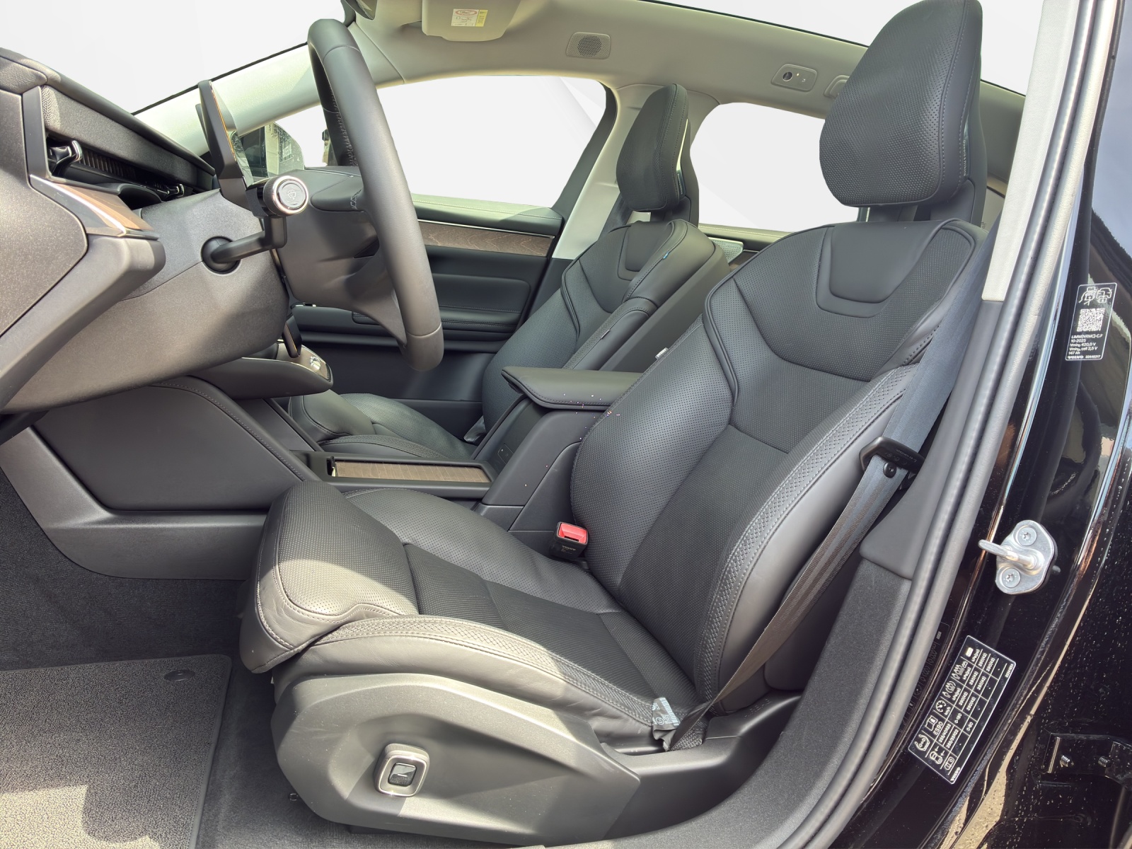 VOLVO ES90 Ultra-image-9