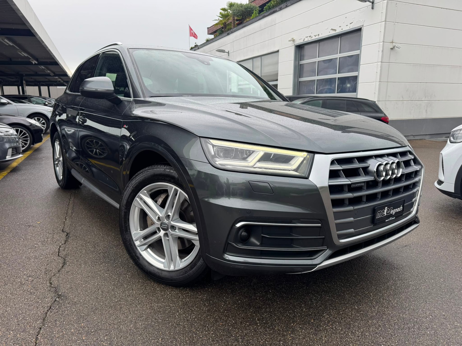 AUDI Q5 40 TDI sport quattro S-tronic-image-2