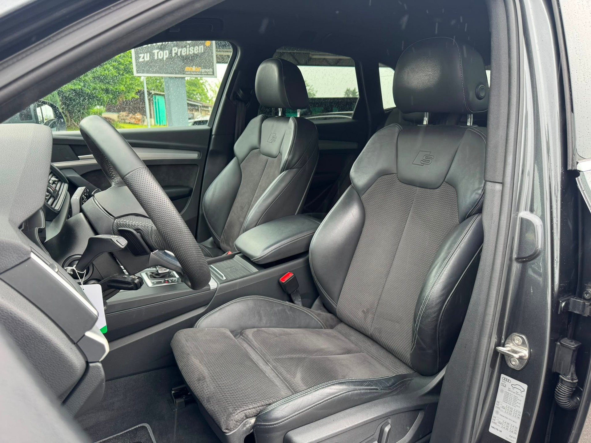 AUDI Q5 40 TDI sport quattro S-tronic-image-12