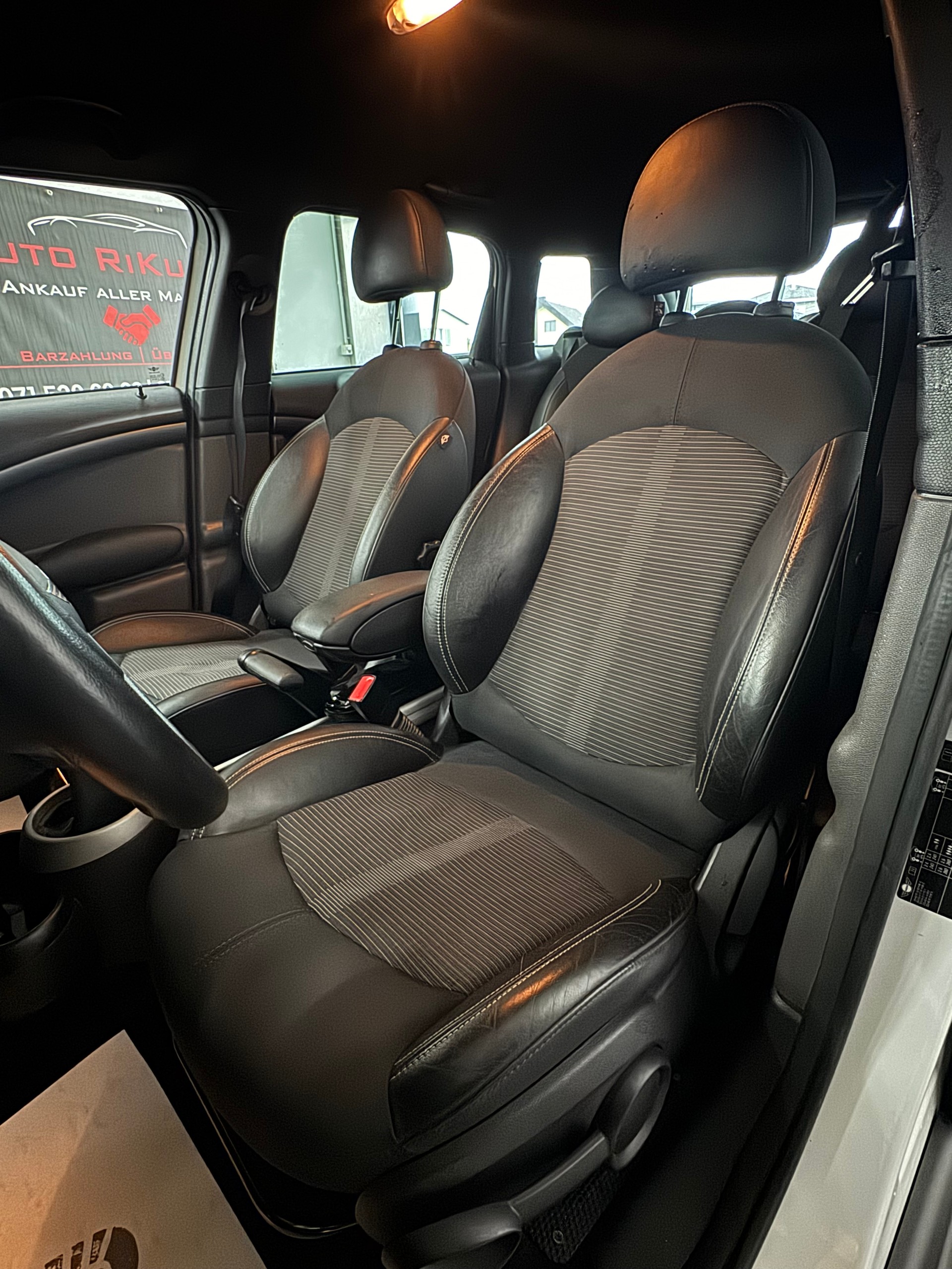 MINI Countryman Cooper S ALL4-image-13