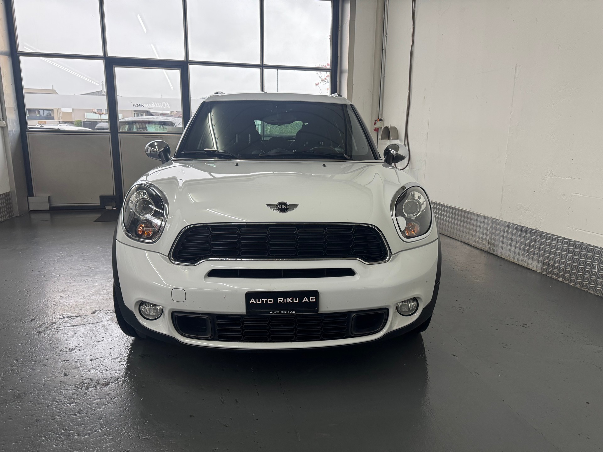 MINI Countryman Cooper S ALL4-image-3