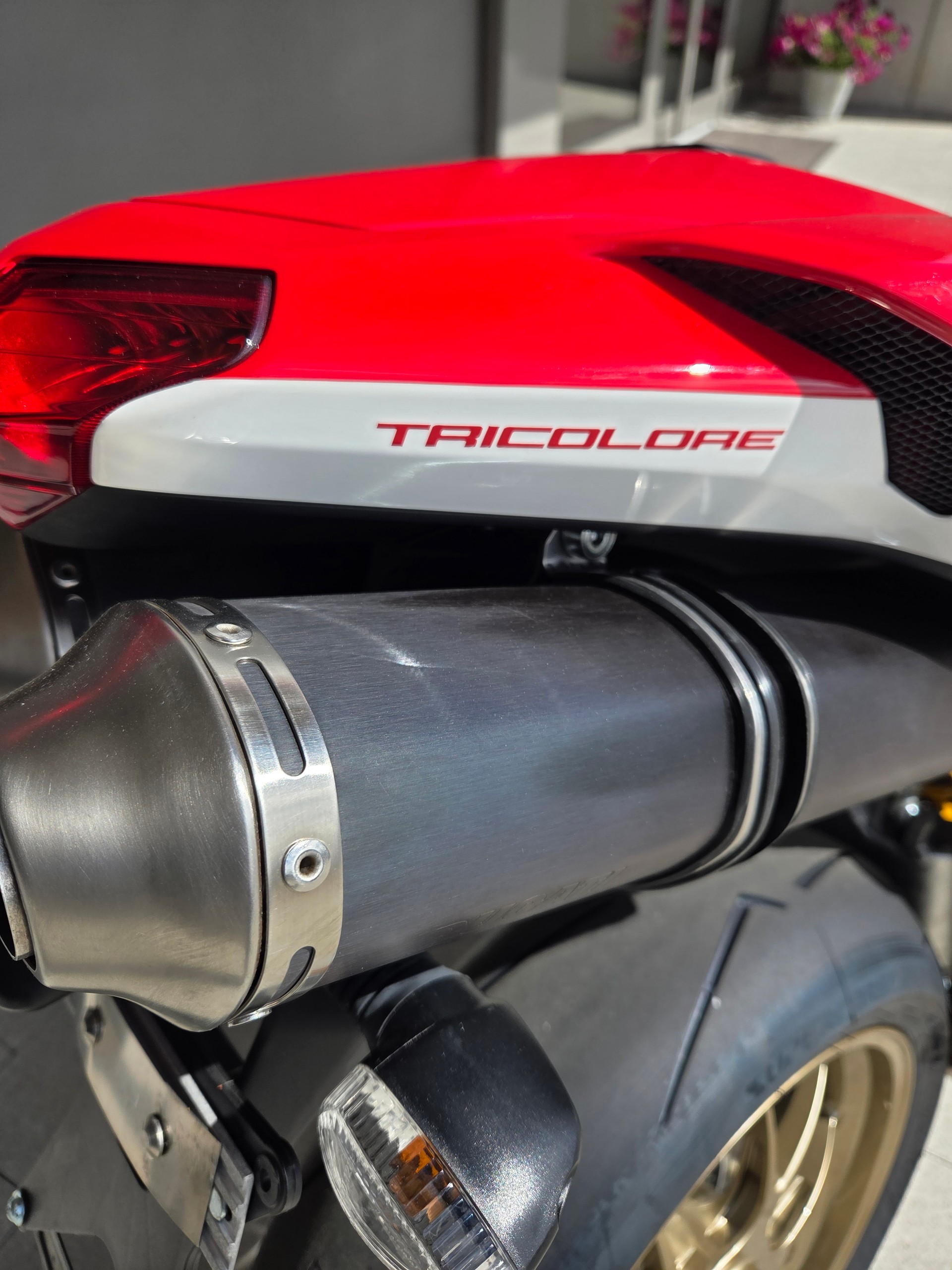 DUCATI Tricolore S-image-2