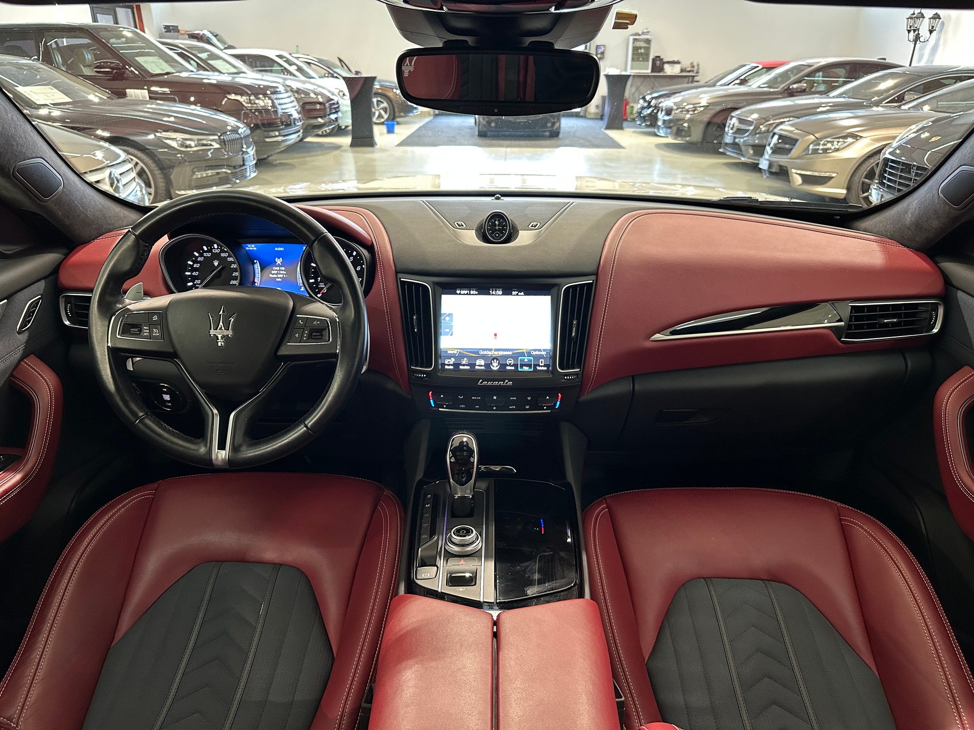 MASERATI Levante 3.0 V6 GranLusso Automatica-image-18