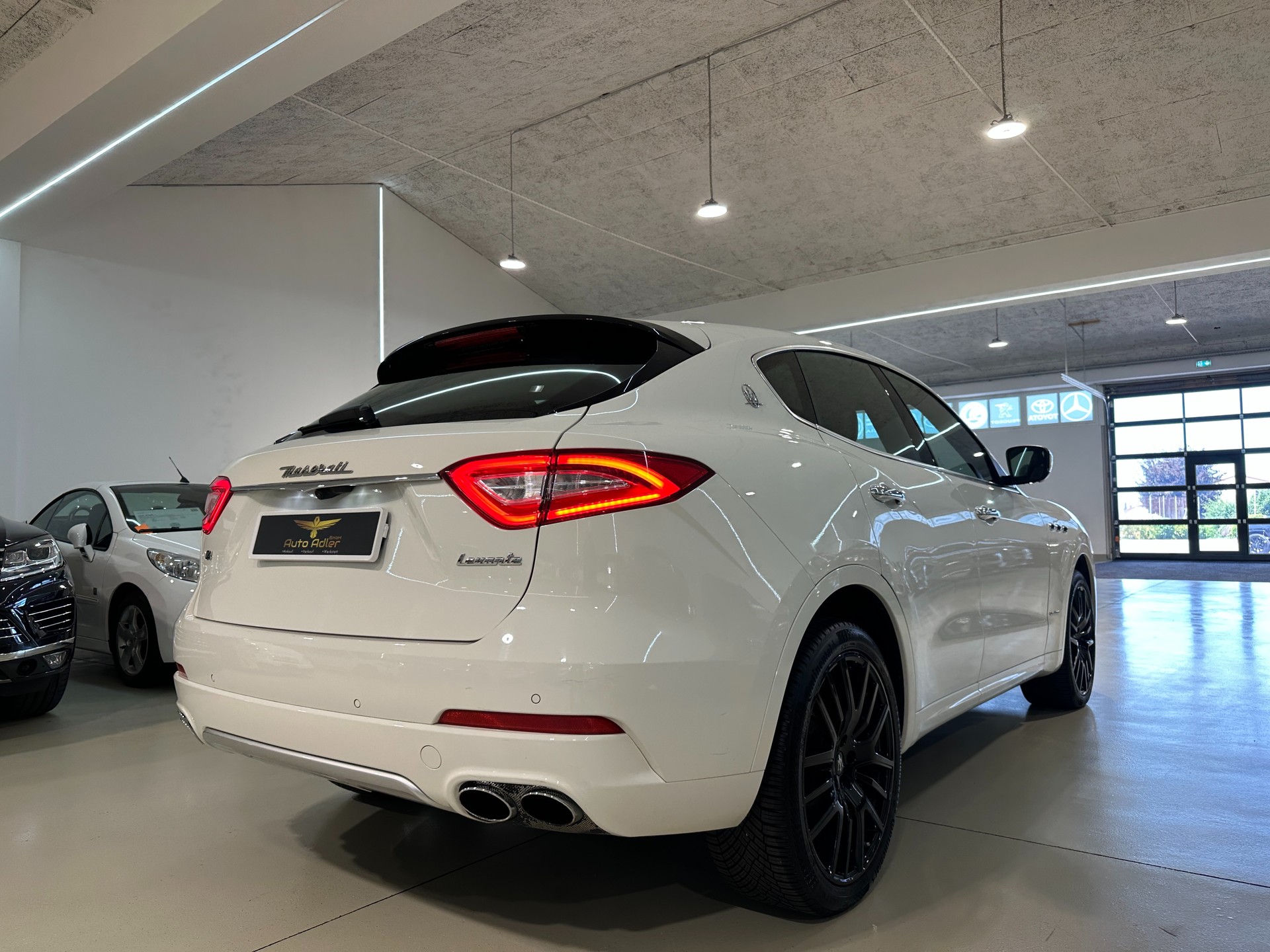 MASERATI Levante 3.0 V6 GranLusso Automatica-image-12
