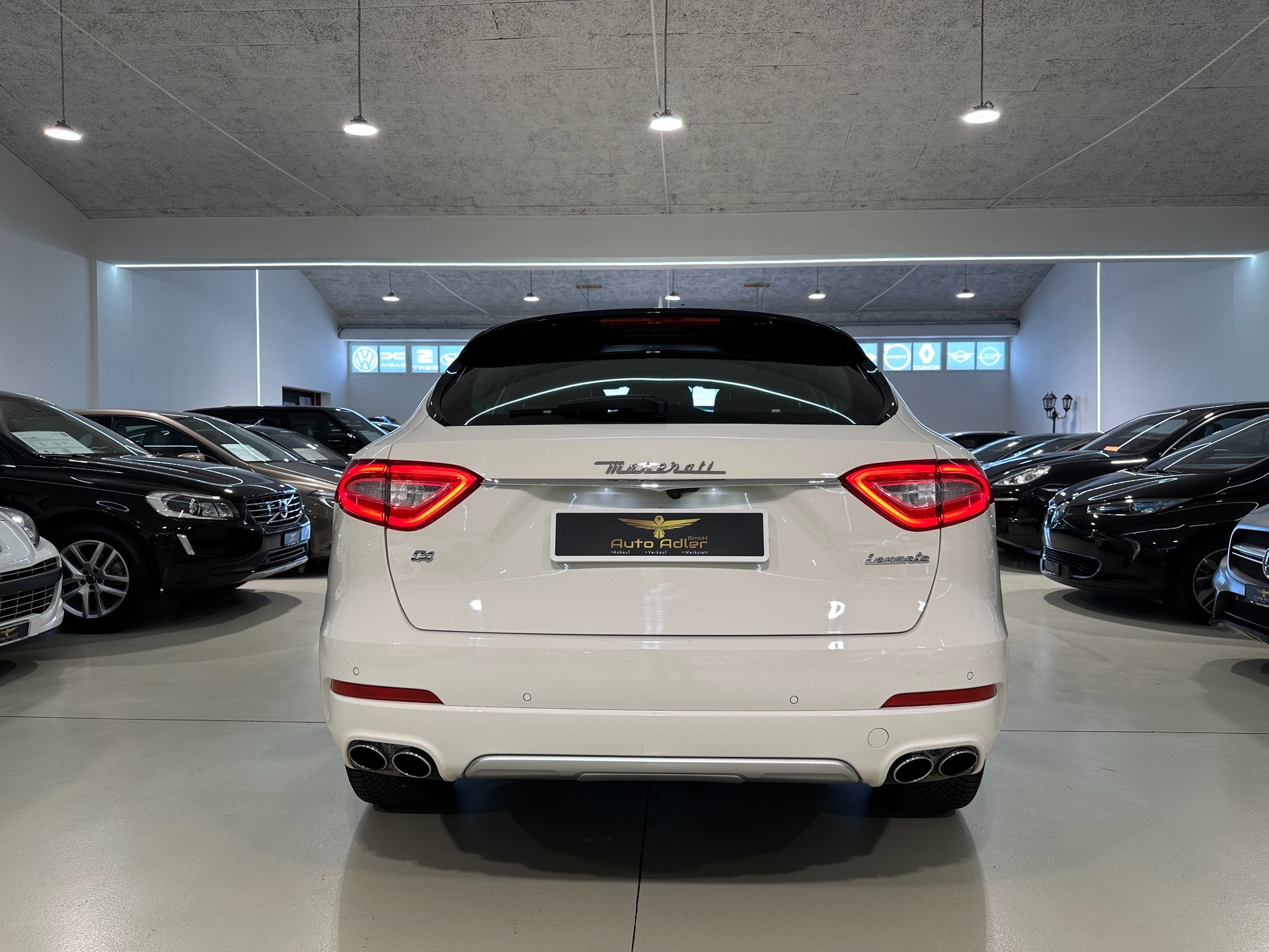 MASERATI Levante 3.0 V6 GranLusso Automatica-image-10