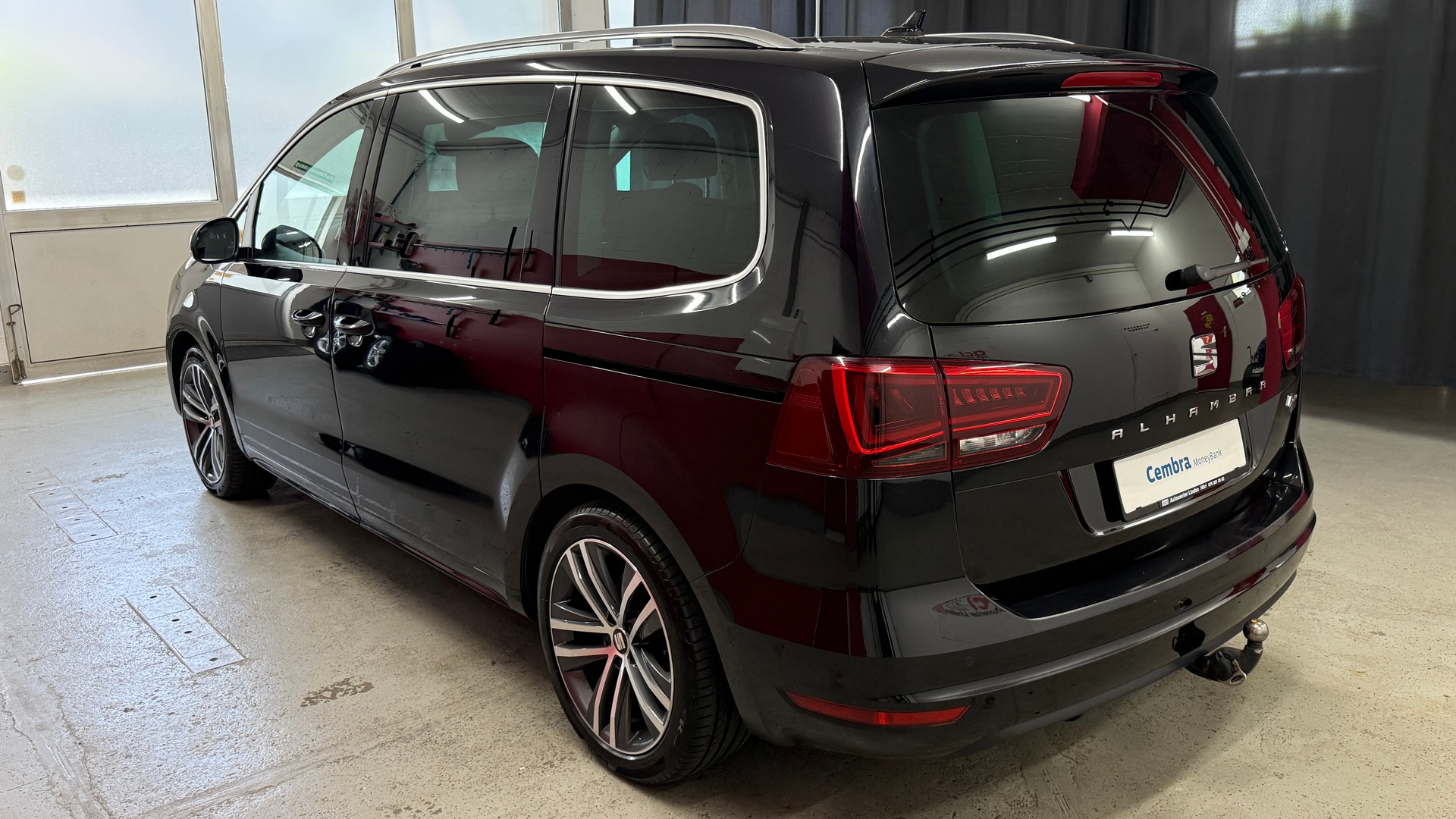 SEAT Alhambra 2.0 TDI FR Line 4Drive, CH FZ, mit Hammer Ausstattung, 8 fach berädert, AHK 2400kg., LederAlk. 1 Jahr Garantie M&G-image-6
