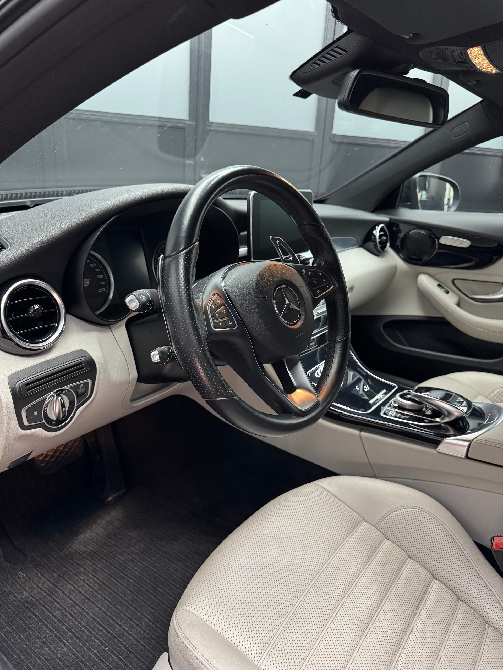 MERCEDES-BENZ C 250 d Coupé 9G-Tronic 4Matic-image-7