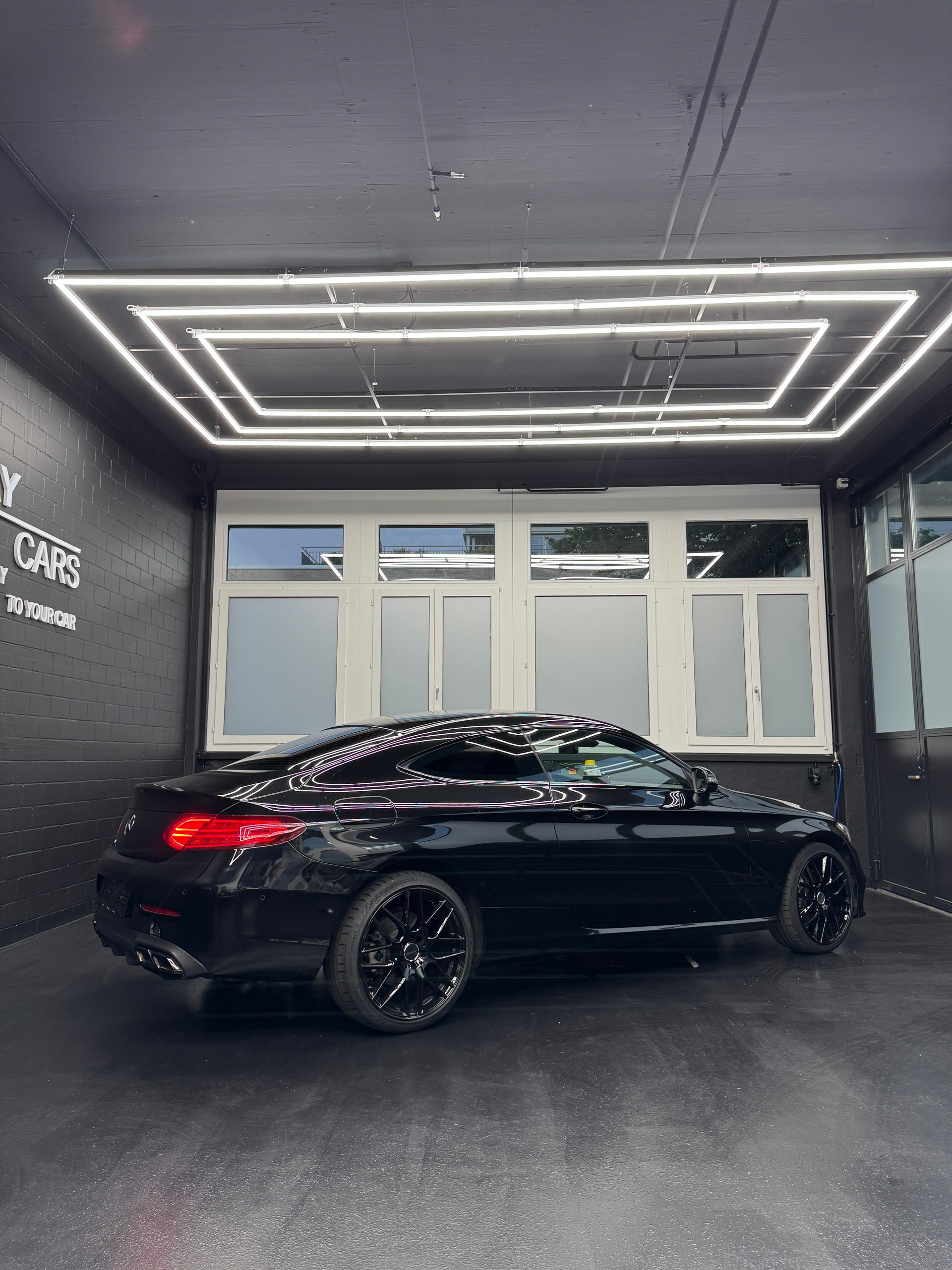 MERCEDES-BENZ C 250 d Coupé 9G-Tronic 4Matic-image-4