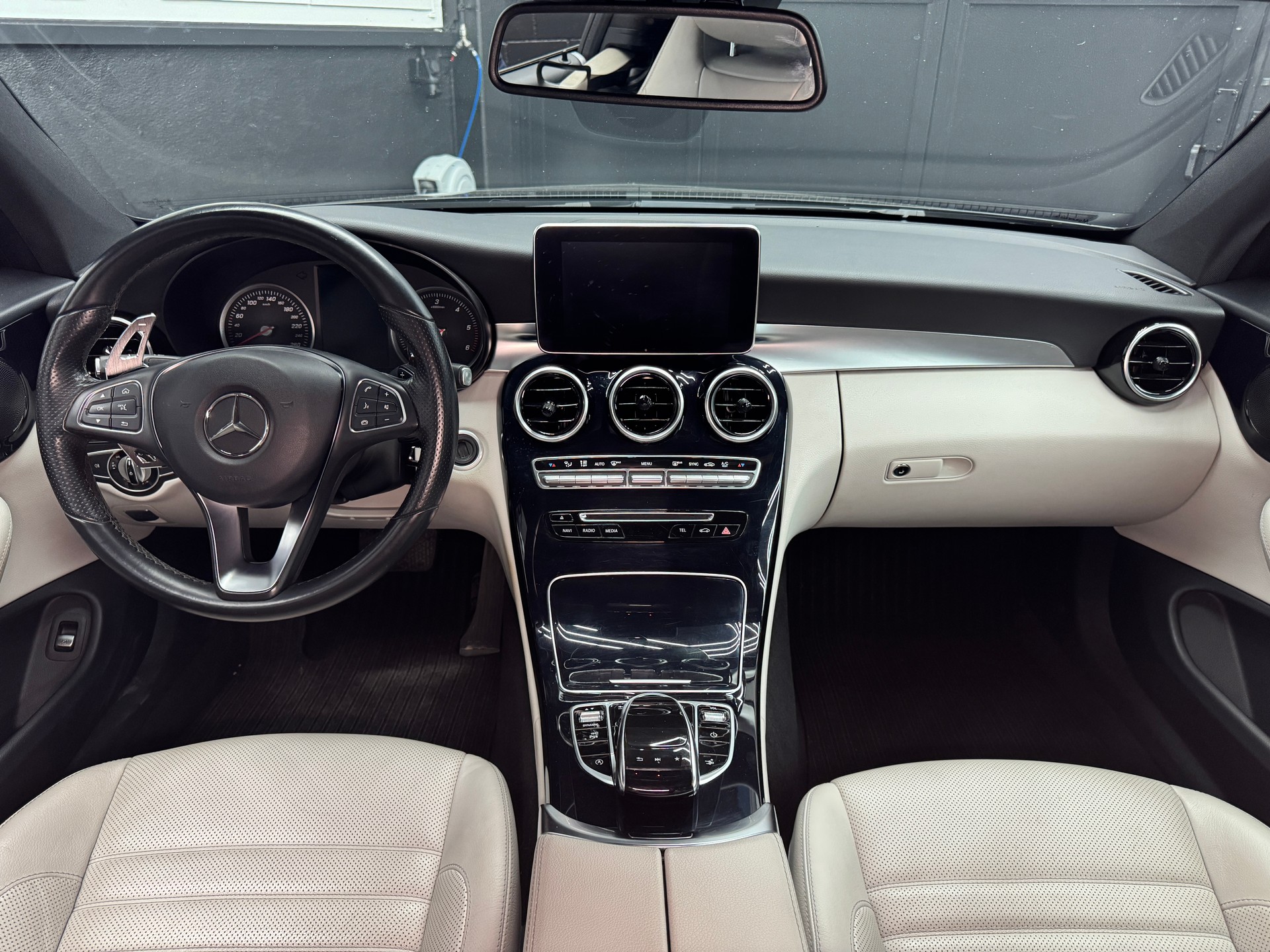 MERCEDES-BENZ C 250 d Coupé 9G-Tronic 4Matic-image-8