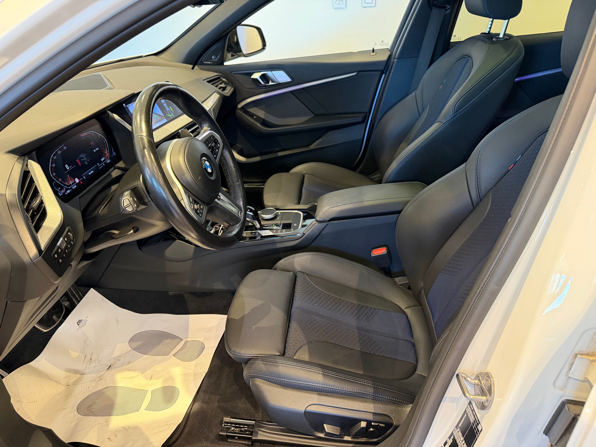 BMW 120d xDrive M Sport-image-14