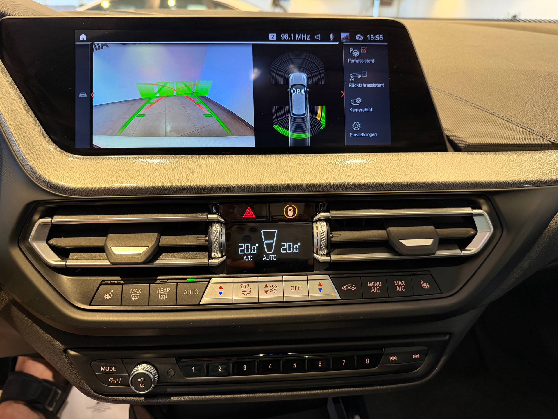 BMW 120d xDrive M Sport-image-16