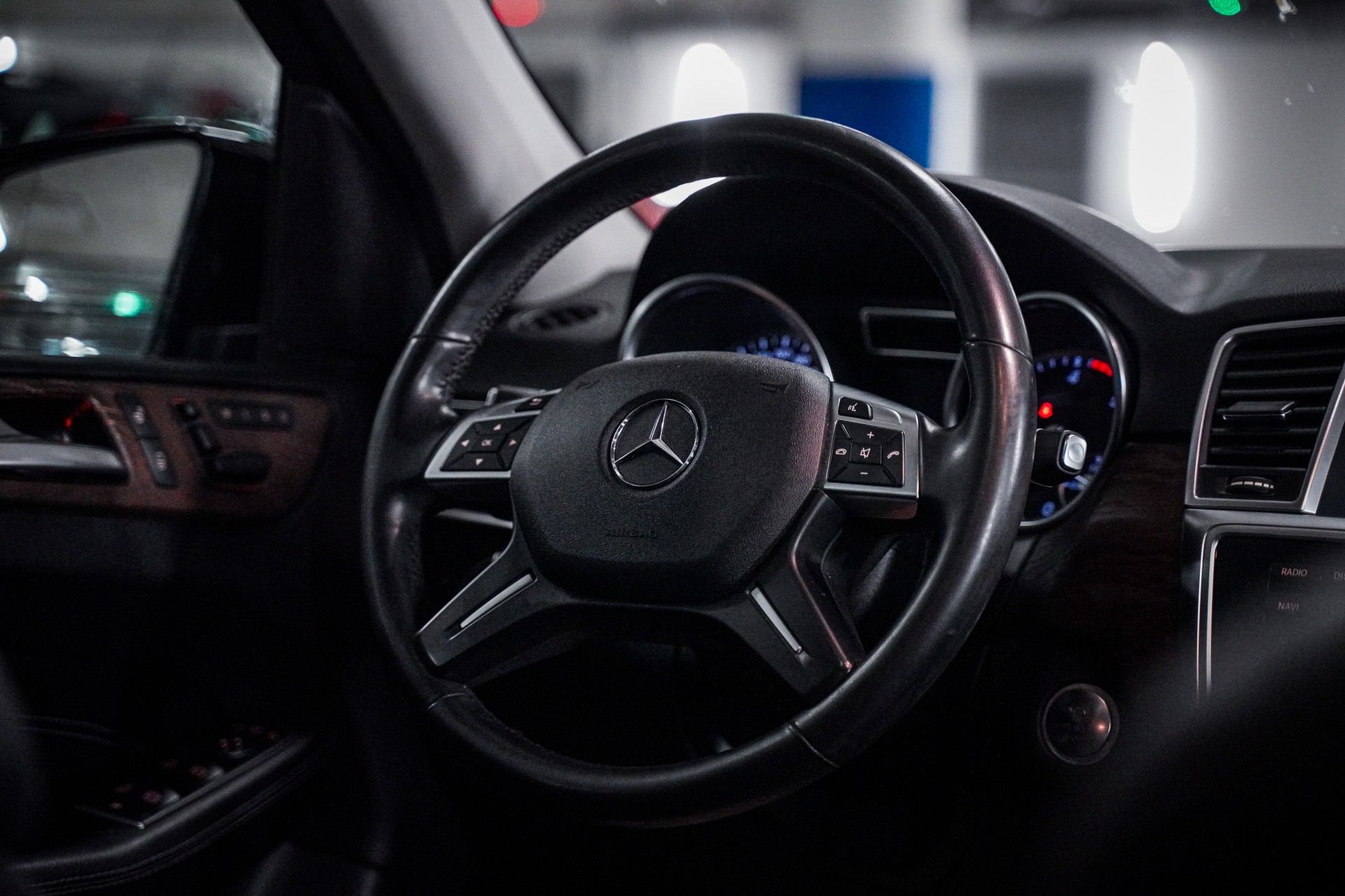MERCEDES-BENZ ML 350 CDI BlueTec-image-9