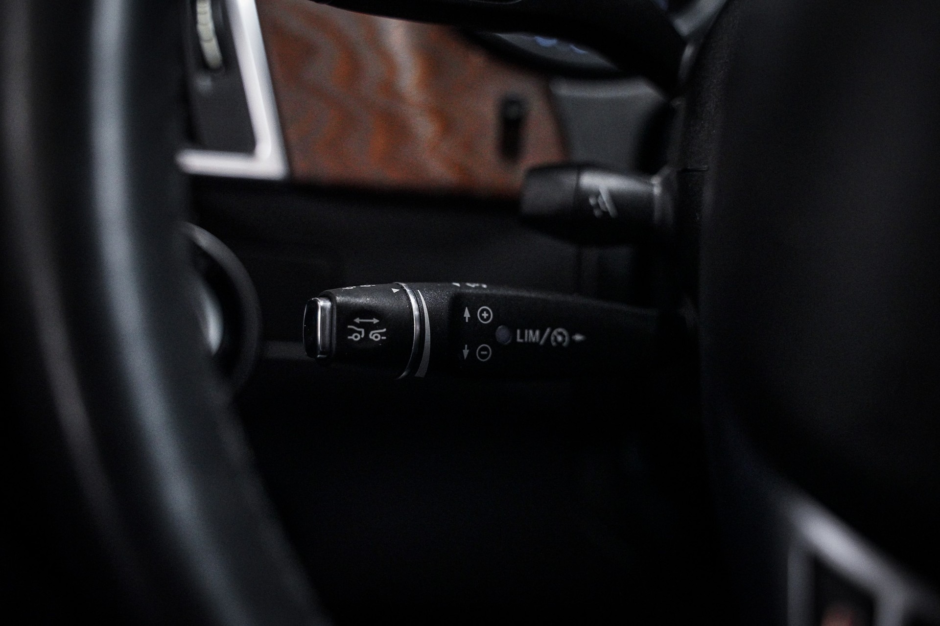 MERCEDES-BENZ ML 350 CDI BlueTec-image-14