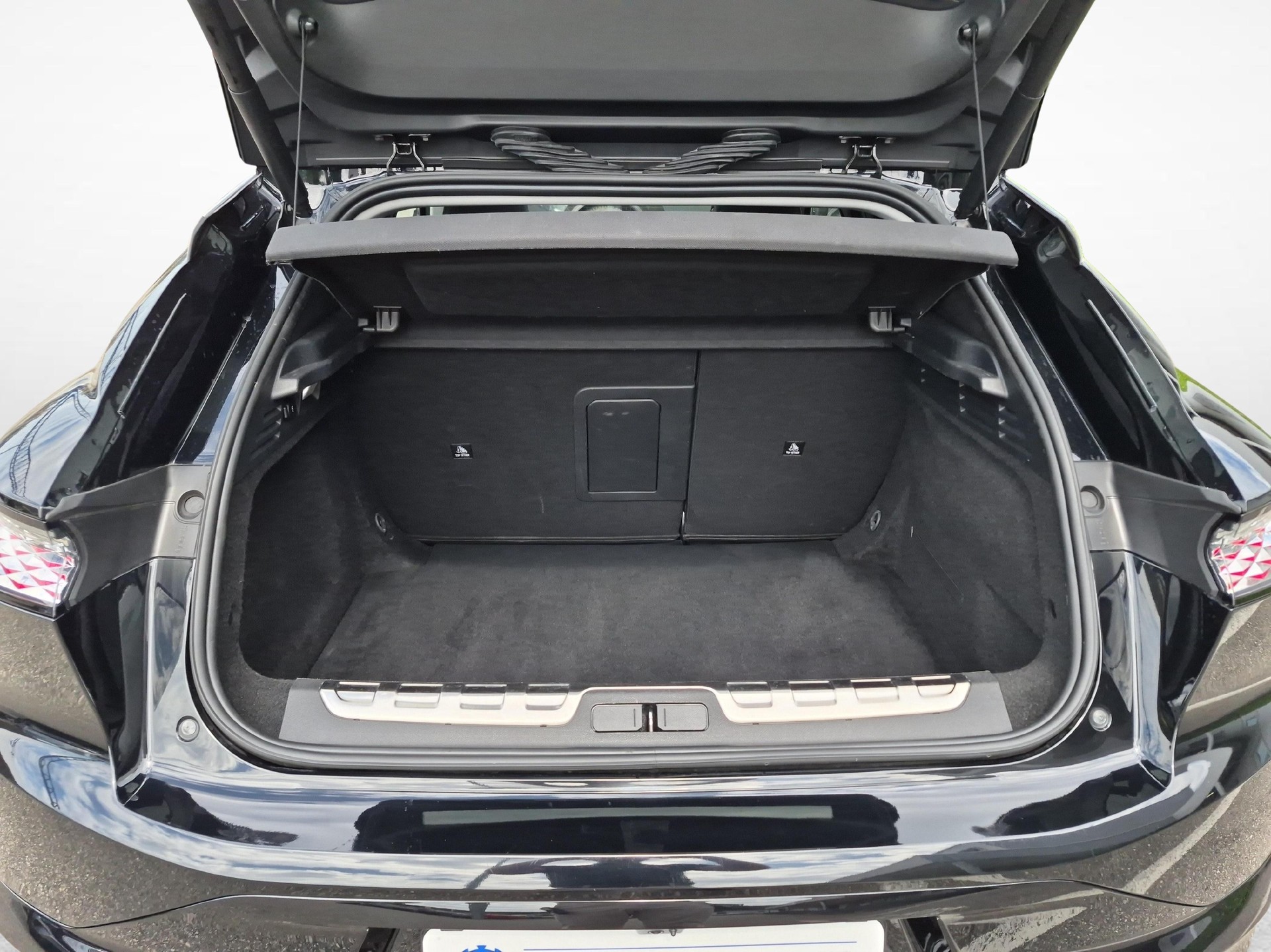 DS AUTOMOBILES 4 1.6 PureTech Rivoli / Jetzt mit attraktivem 1.99% Leasing-image-11