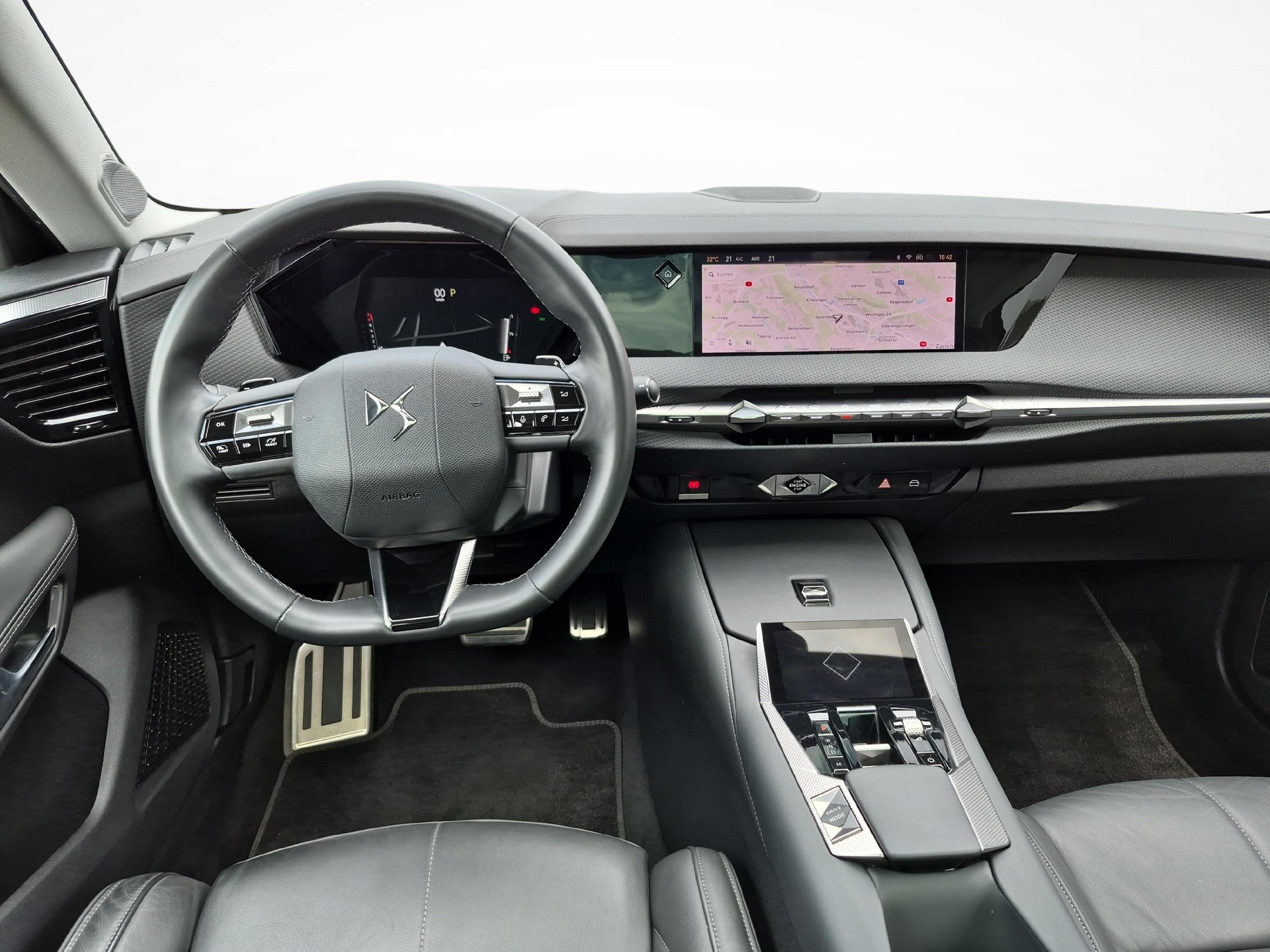DS AUTOMOBILES 4 1.6 PureTech Rivoli / Jetzt mit attraktivem 1.99% Leasing-image-8